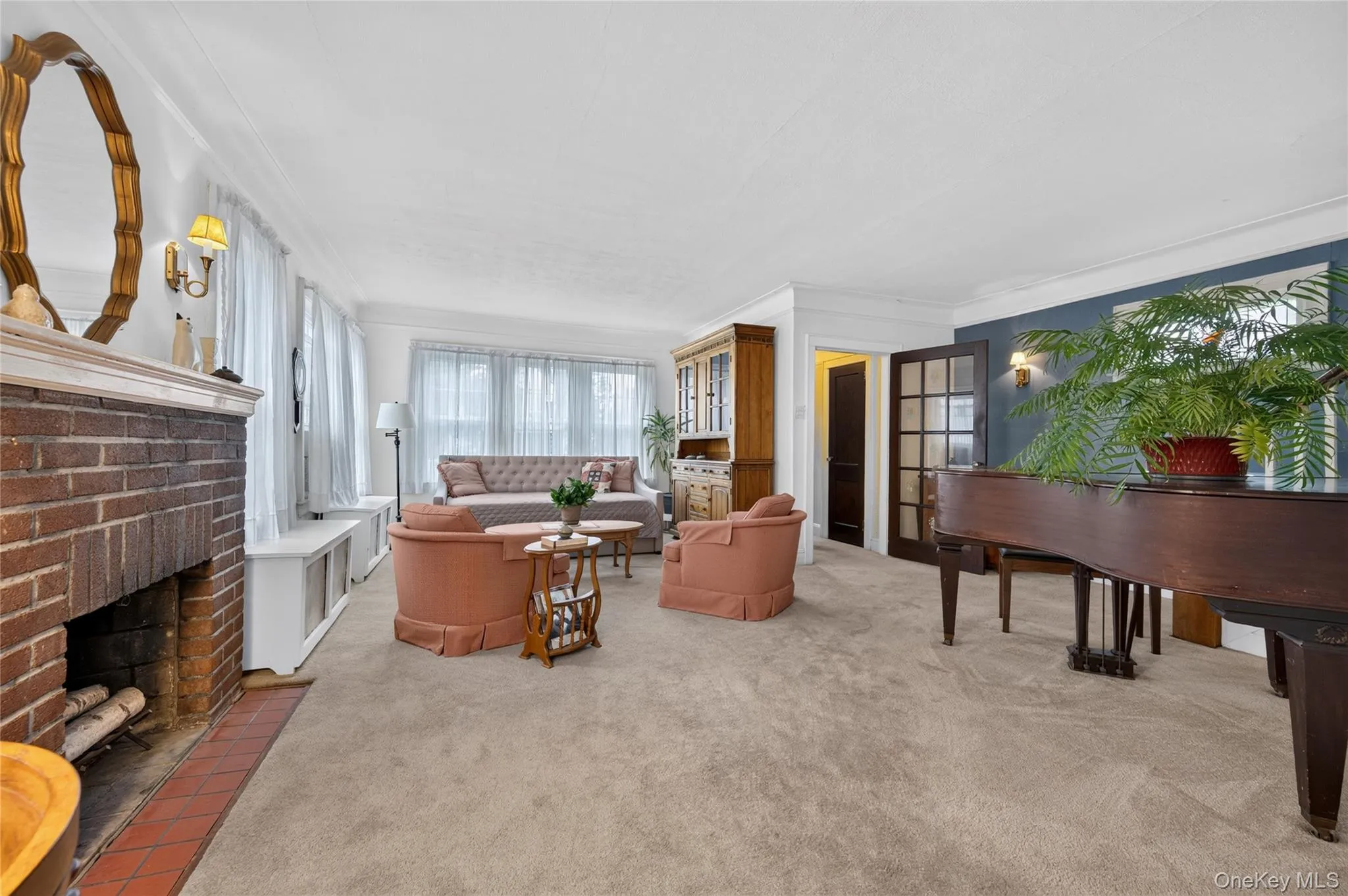 448 Lewis Place, North Hempstead, NY, 4 Bedrooms Bedrooms, 8 Rooms Rooms,2 BathroomsBathrooms,Residential,For Rent,Lewis,0,1039916 448 Lewis Place, North Hempstead, NY, 4 Bedrooms Bedrooms, 8 Rooms Rooms,2 BathroomsBathrooms,Residential,For Rent,Lewis,0,1039916