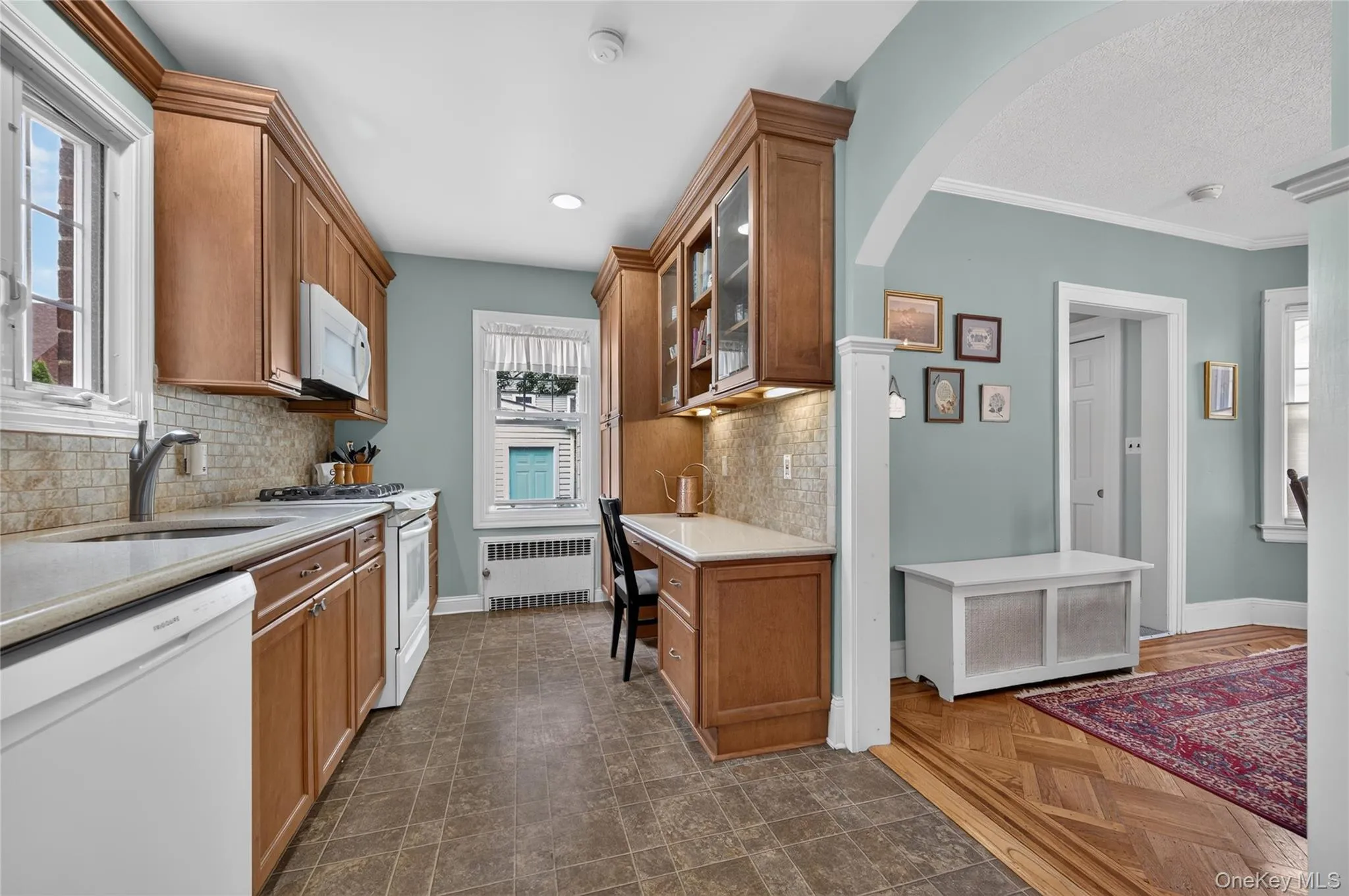 448 Lewis Place, North Hempstead, NY, 4 Bedrooms Bedrooms, 8 Rooms Rooms,2 BathroomsBathrooms,Residential,For Rent,Lewis,0,1039916 448 Lewis Place, North Hempstead, NY, 4 Bedrooms Bedrooms, 8 Rooms Rooms,2 BathroomsBathrooms,Residential,For Rent,Lewis,0,1039916