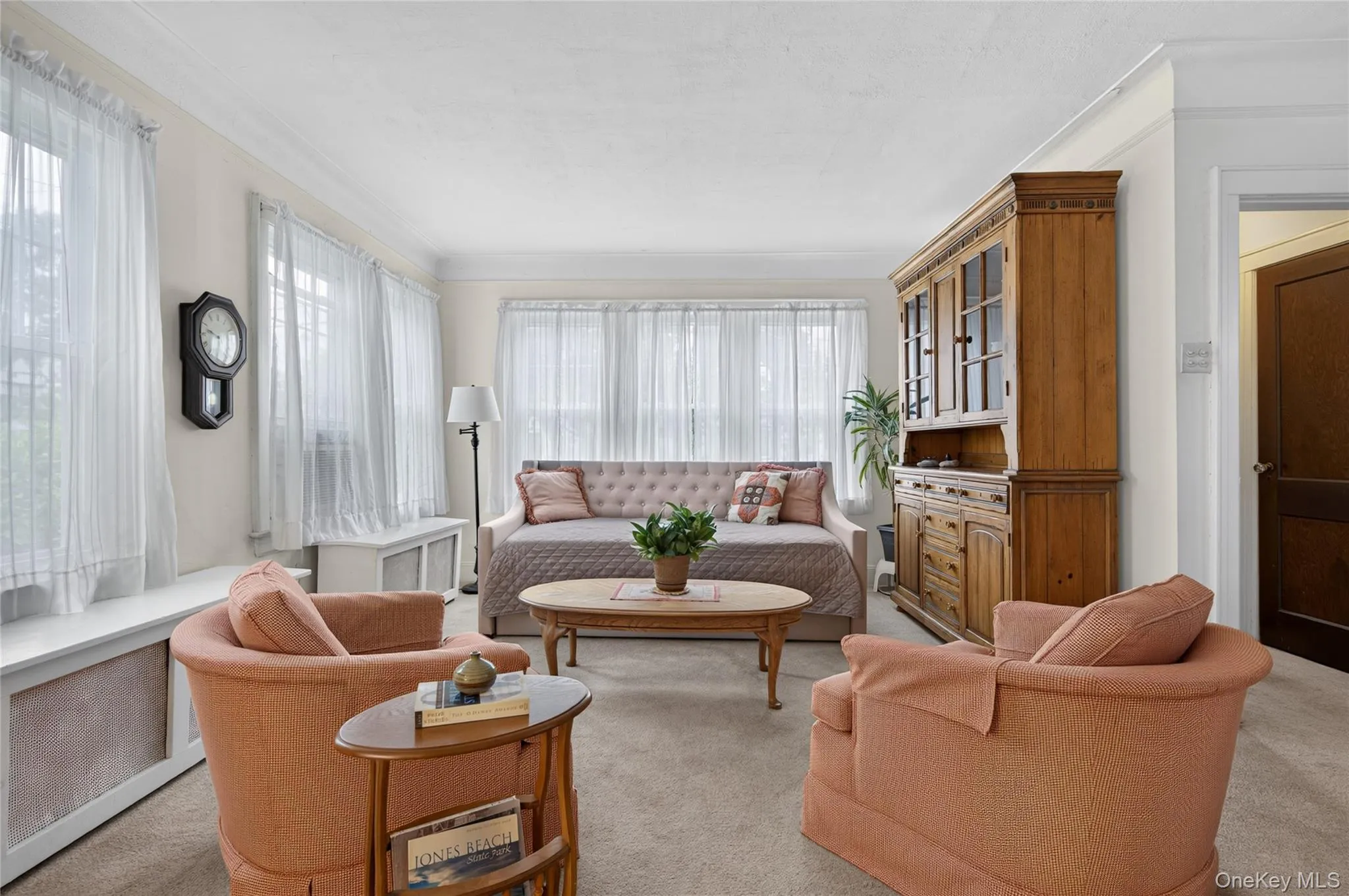 448 Lewis Place, North Hempstead, NY, 4 Bedrooms Bedrooms, 8 Rooms Rooms,2 BathroomsBathrooms,Residential,For Rent,Lewis,0,1039916 448 Lewis Place, North Hempstead, NY, 4 Bedrooms Bedrooms, 8 Rooms Rooms,2 BathroomsBathrooms,Residential,For Rent,Lewis,0,1039916
