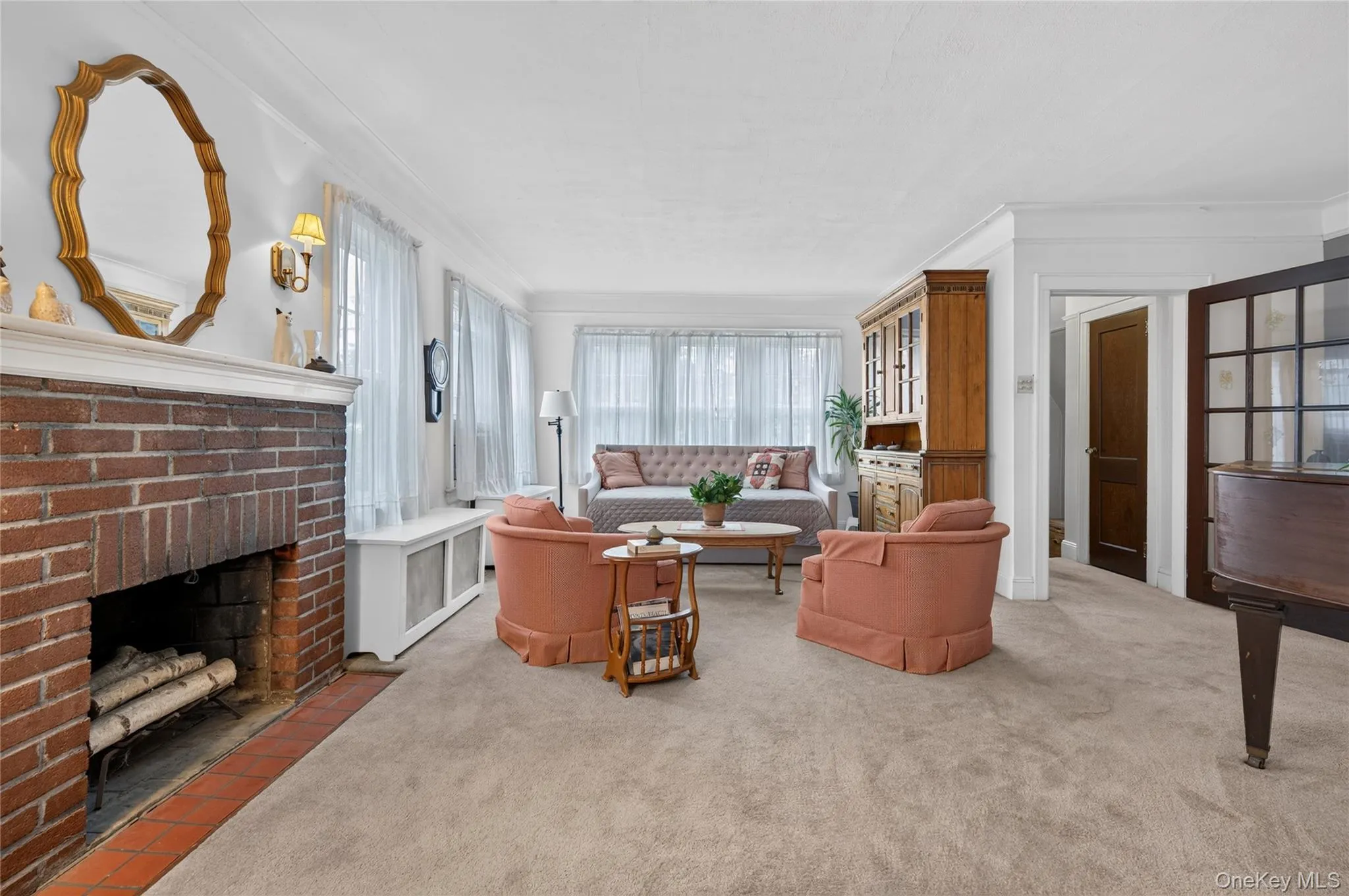 448 Lewis Place, North Hempstead, NY, 4 Bedrooms Bedrooms, 8 Rooms Rooms,2 BathroomsBathrooms,Residential,For Rent,Lewis,0,1039916 448 Lewis Place, North Hempstead, NY, 4 Bedrooms Bedrooms, 8 Rooms Rooms,2 BathroomsBathrooms,Residential,For Rent,Lewis,0,1039916