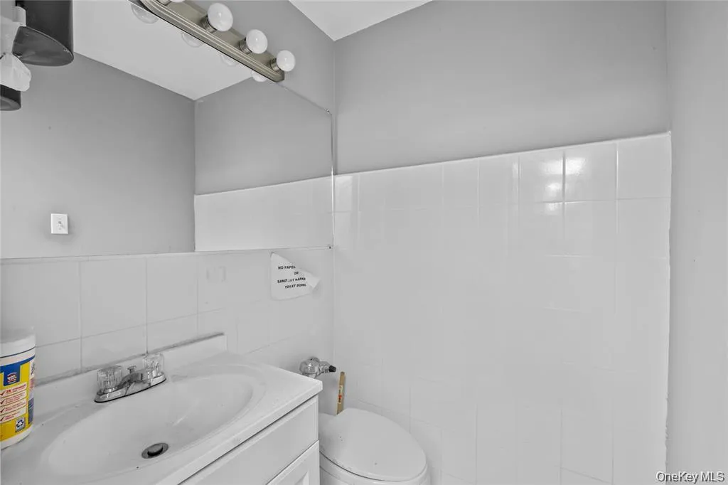 7150 Parsons Boulevard, New York, NY, ,Commercial Lease,For Rent,Parsons,0,1039917 7150 Parsons Boulevard, New York, NY, ,Commercial Lease,For Rent,Parsons,0,1039917