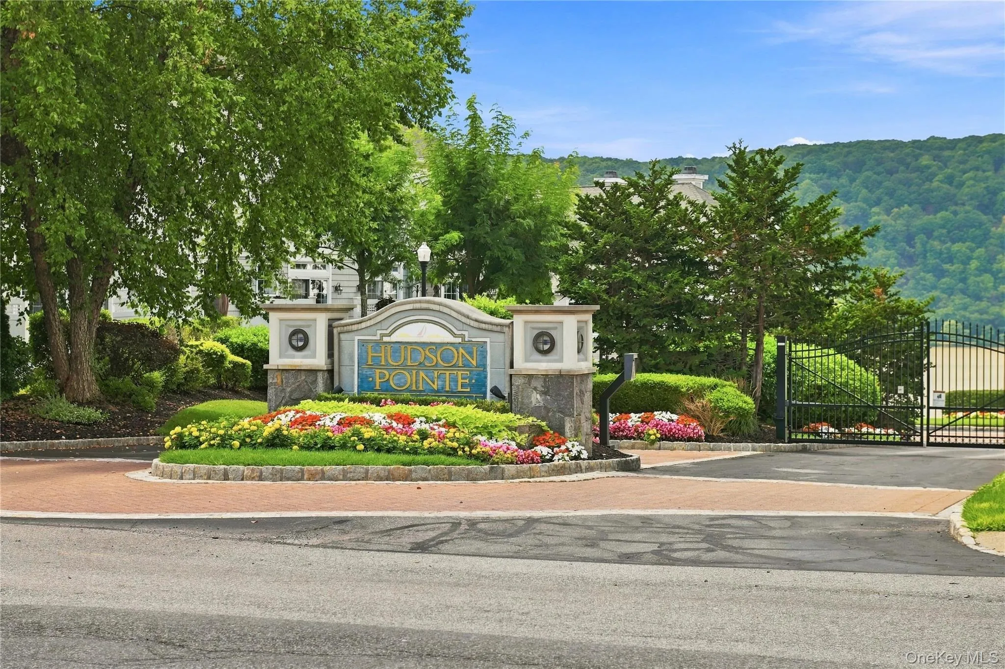 308 Bridgeview Drive, Poughkeepsie, NY, 2 Bedrooms Bedrooms, 9 Rooms Rooms,2 BathroomsBathrooms,Residential,For Rent,Bridgeview,0,1039925 308 Bridgeview Drive, Poughkeepsie, NY, 2 Bedrooms Bedrooms, 9 Rooms Rooms,2 BathroomsBathrooms,Residential,For Rent,Bridgeview,0,1039925