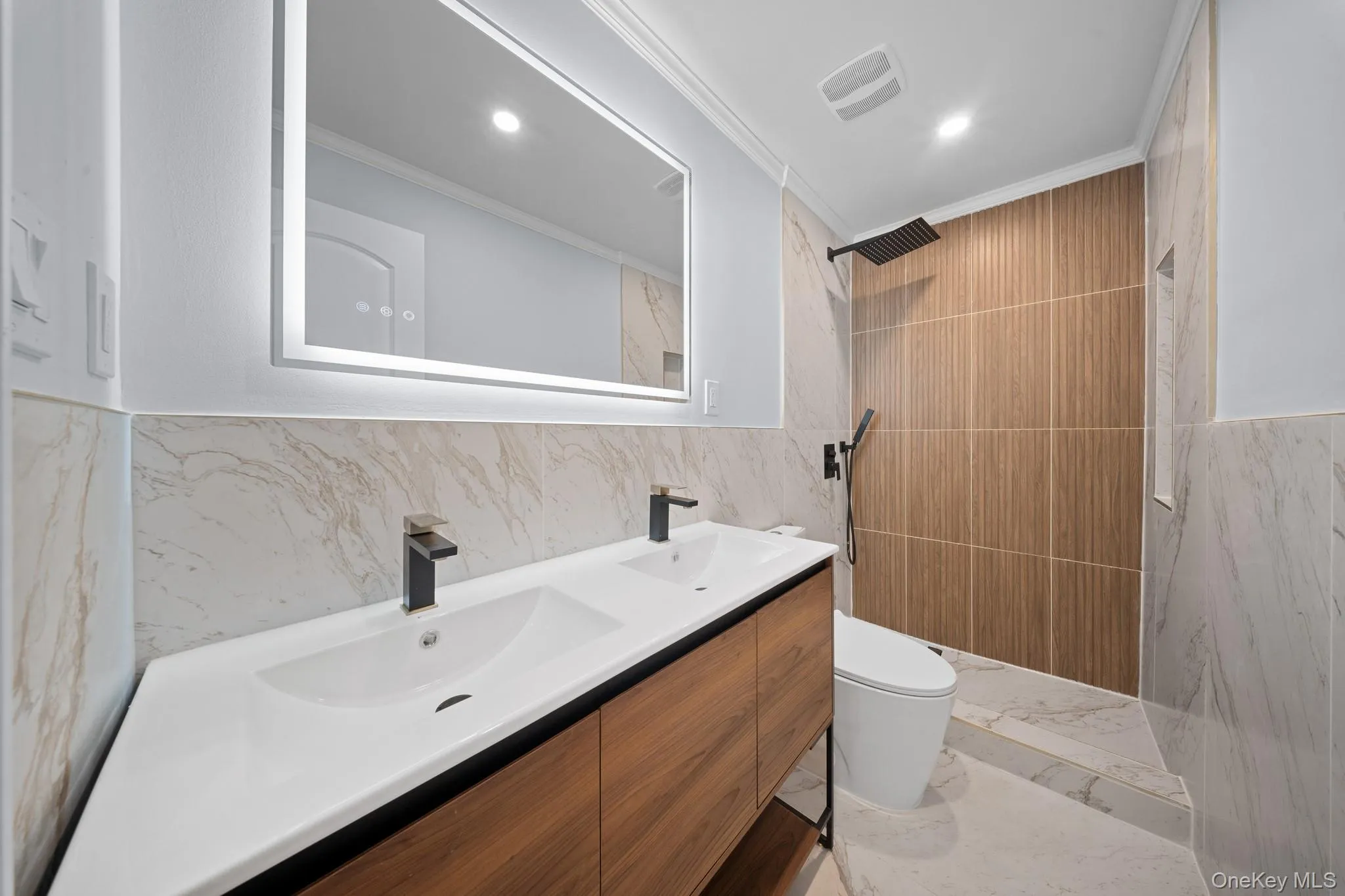 11593 217th Street, New York, NY, 6 Bedrooms Bedrooms, 15 Rooms Rooms,4 BathroomsBathrooms,Residential,For Rent,217th,0,1039929 11593 217th Street, New York, NY, 6 Bedrooms Bedrooms, 15 Rooms Rooms,4 BathroomsBathrooms,Residential,For Rent,217th,0,1039929