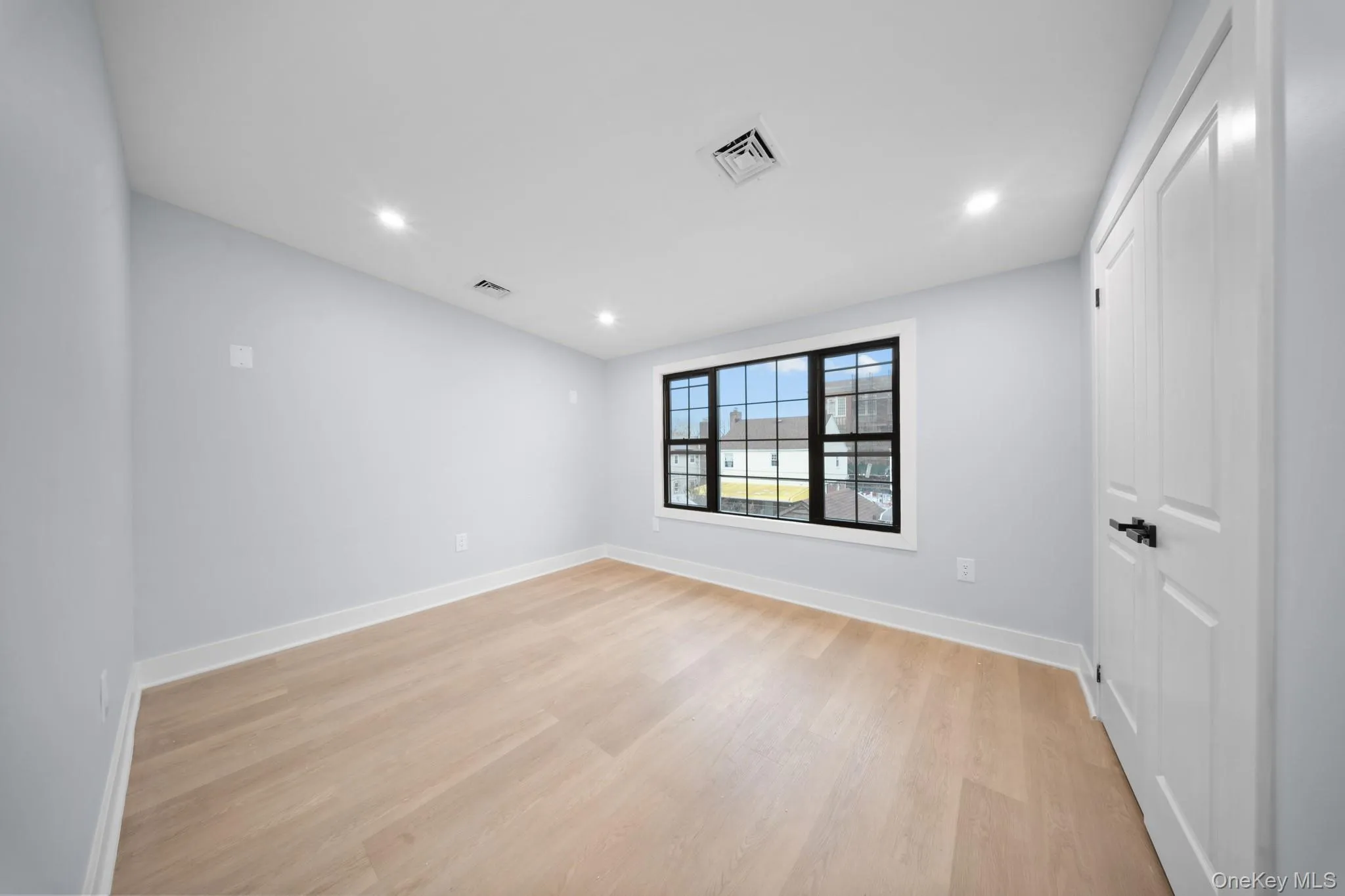 11593 217th Street, New York, NY, 6 Bedrooms Bedrooms, 15 Rooms Rooms,4 BathroomsBathrooms,Residential,For Rent,217th,0,1039929 11593 217th Street, New York, NY, 6 Bedrooms Bedrooms, 15 Rooms Rooms,4 BathroomsBathrooms,Residential,For Rent,217th,0,1039929