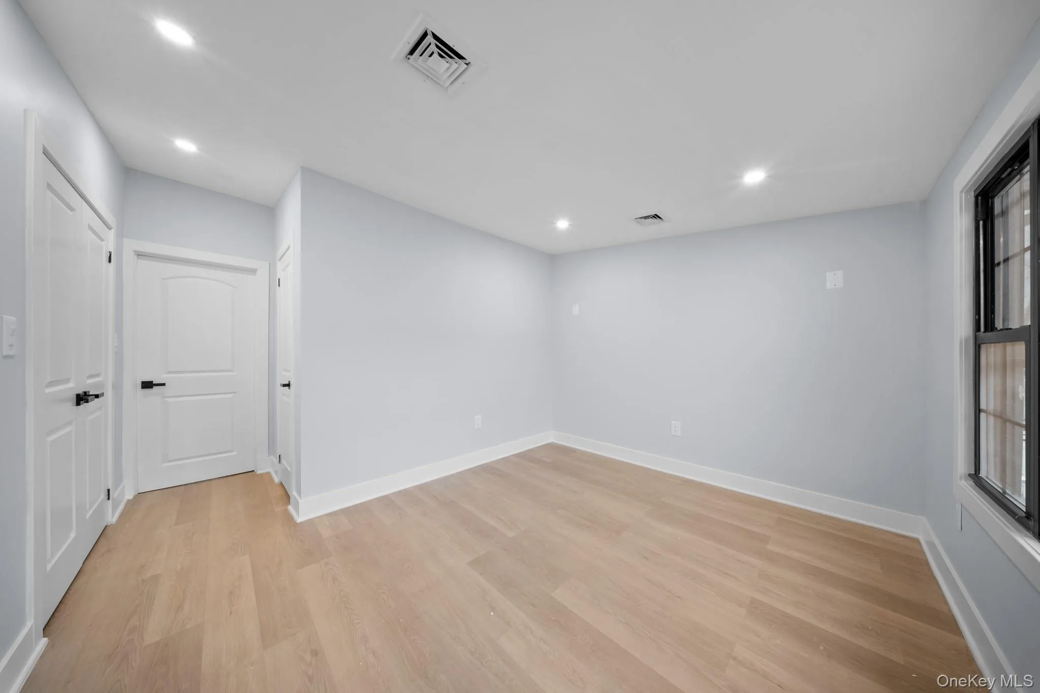 11593 217th Street, New York, NY, 6 Bedrooms Bedrooms, 15 Rooms Rooms,4 BathroomsBathrooms,Residential,For Rent,217th,0,1039929 11593 217th Street, New York, NY, 6 Bedrooms Bedrooms, 15 Rooms Rooms,4 BathroomsBathrooms,Residential,For Rent,217th,0,1039929