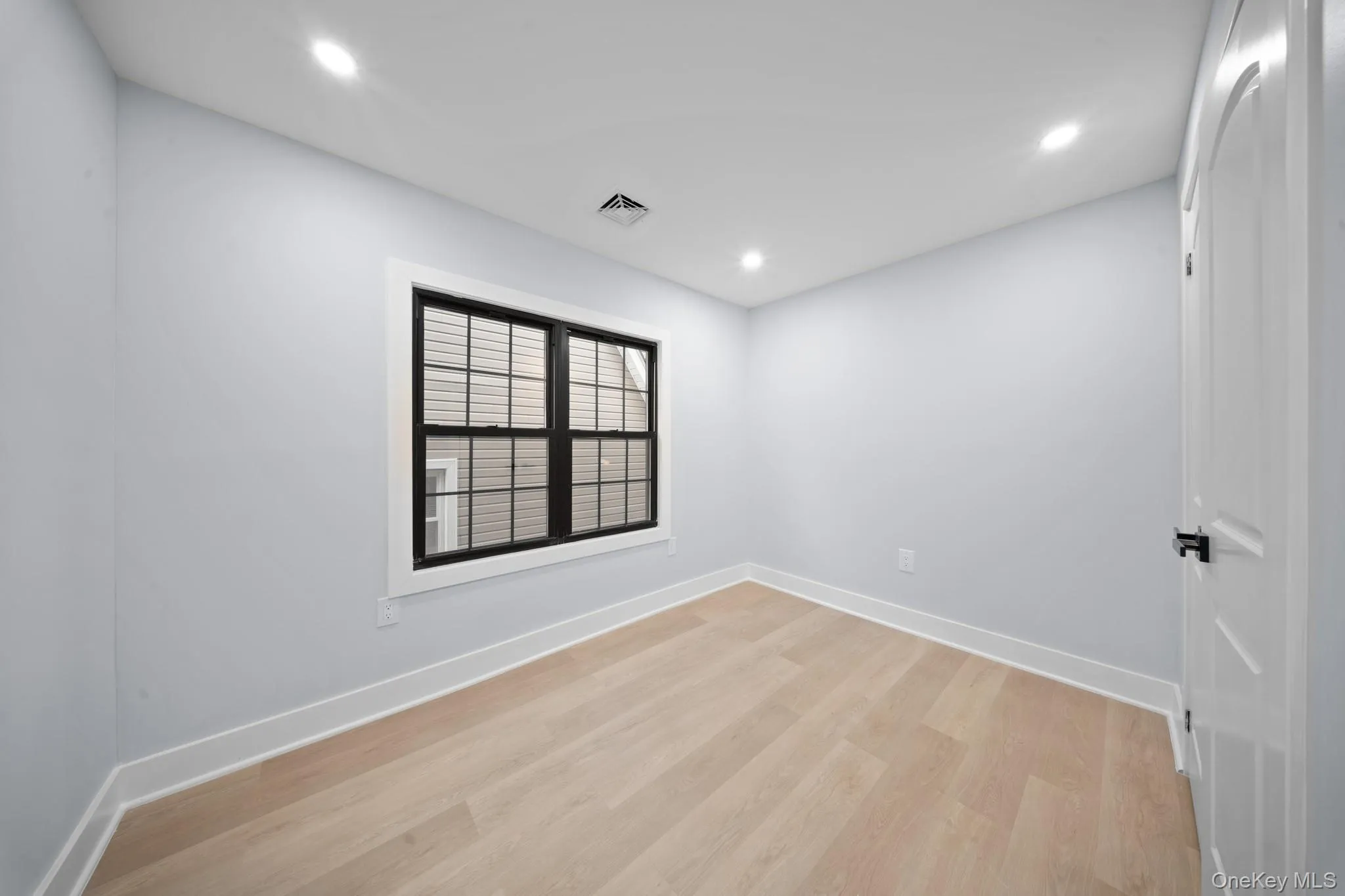 11593 217th Street, New York, NY, 6 Bedrooms Bedrooms, 15 Rooms Rooms,4 BathroomsBathrooms,Residential,For Rent,217th,0,1039929 11593 217th Street, New York, NY, 6 Bedrooms Bedrooms, 15 Rooms Rooms,4 BathroomsBathrooms,Residential,For Rent,217th,0,1039929