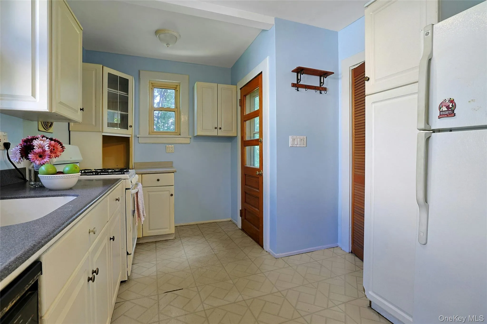 132 Church Street, Clarkstown, NY, 3 Bedrooms Bedrooms, 6 Rooms Rooms,1 BathroomBathrooms,Residential,For Rent,Church,0,1039939 132 Church Street, Clarkstown, NY, 3 Bedrooms Bedrooms, 6 Rooms Rooms,1 BathroomBathrooms,Residential,For Rent,Church,0,1039939