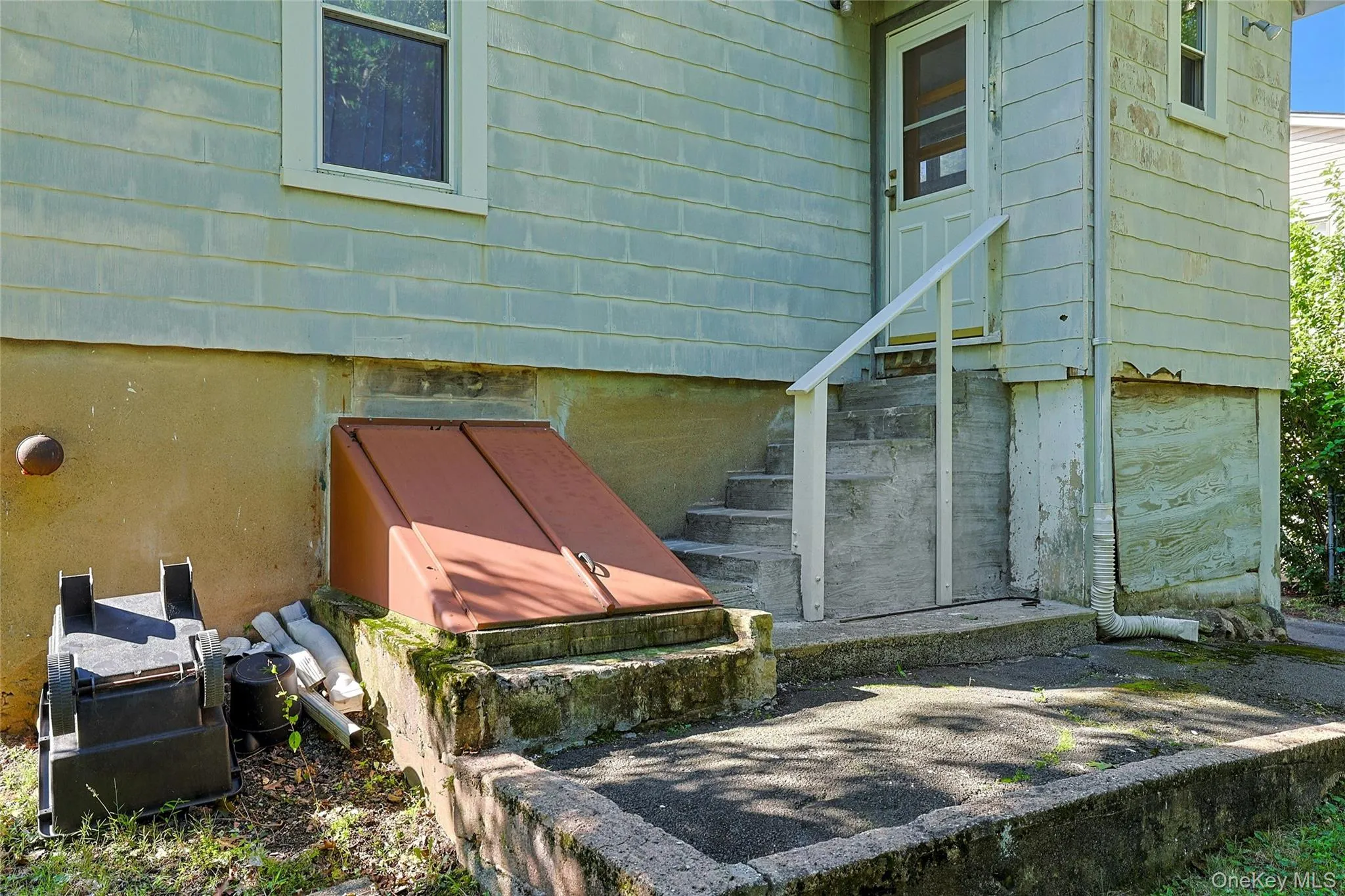 132 Church Street, Clarkstown, NY, 3 Bedrooms Bedrooms, 6 Rooms Rooms,1 BathroomBathrooms,Residential,For Rent,Church,0,1039939 132 Church Street, Clarkstown, NY, 3 Bedrooms Bedrooms, 6 Rooms Rooms,1 BathroomBathrooms,Residential,For Rent,Church,0,1039939