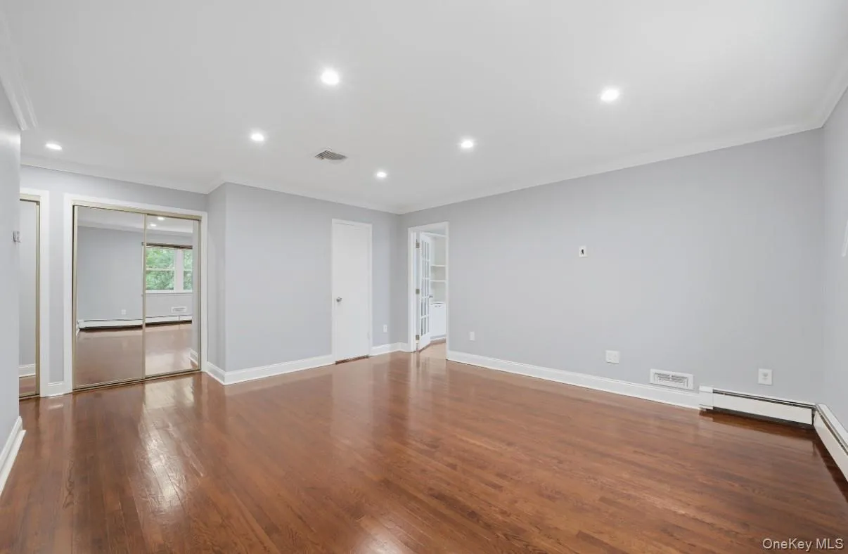 87 Woodlawn Avenue, New Rochelle, NY, 4 Bedrooms Bedrooms, 8 Rooms Rooms,3 BathroomsBathrooms,Residential Lease,For Rent,Woodlawn,0,1039945 87 Woodlawn Avenue, New Rochelle, NY, 4 Bedrooms Bedrooms, 8 Rooms Rooms,3 BathroomsBathrooms,Residential Lease,For Rent,Woodlawn,0,1039945