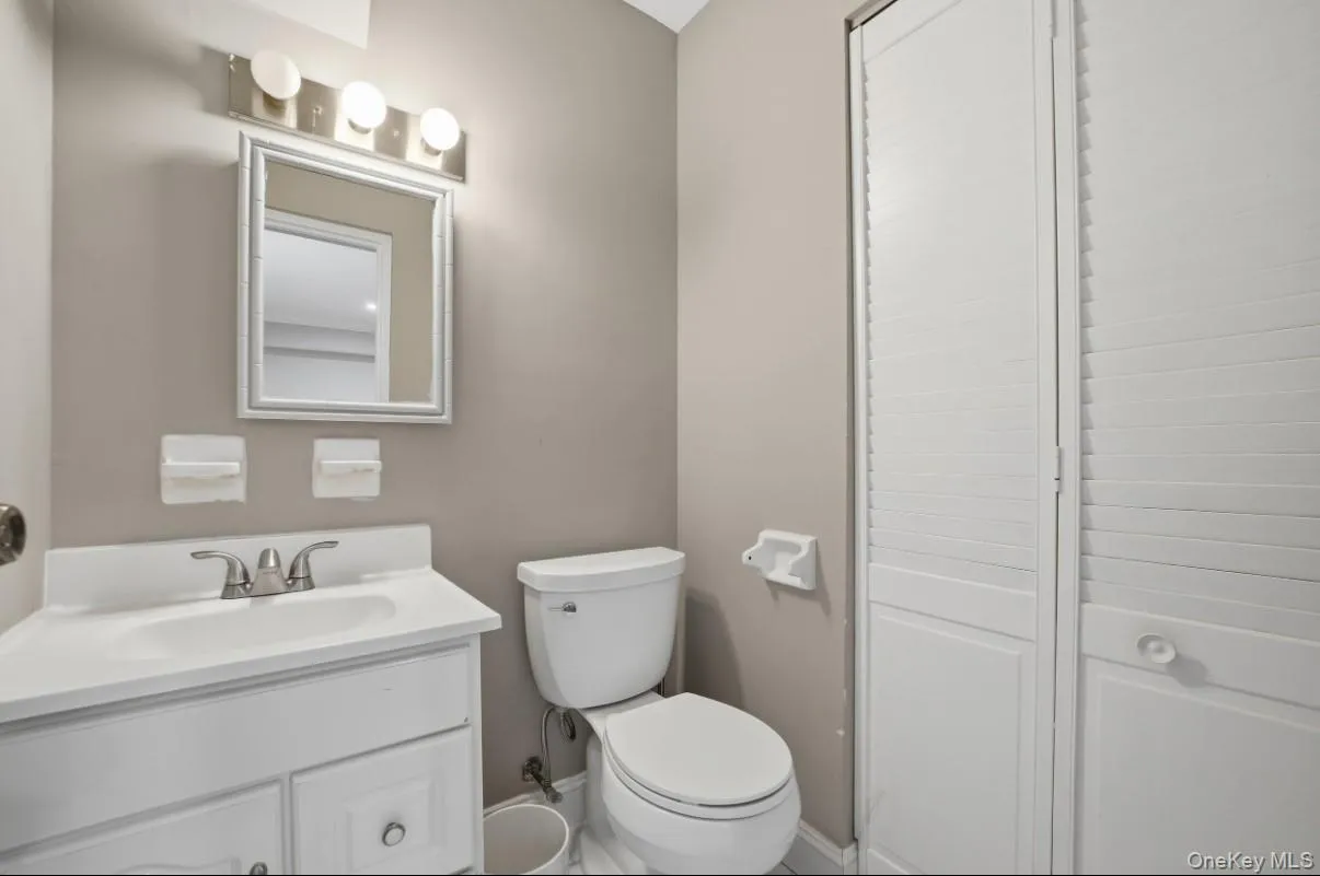 87 Woodlawn Avenue, New Rochelle, NY, 4 Bedrooms Bedrooms, 8 Rooms Rooms,3 BathroomsBathrooms,Residential Lease,For Rent,Woodlawn,0,1039945 87 Woodlawn Avenue, New Rochelle, NY, 4 Bedrooms Bedrooms, 8 Rooms Rooms,3 BathroomsBathrooms,Residential Lease,For Rent,Woodlawn,0,1039945