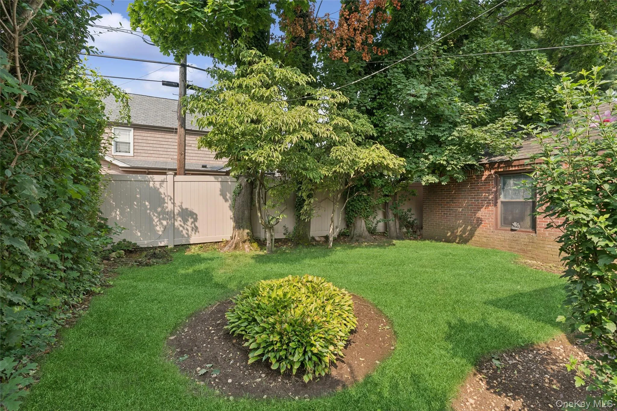 23 Wisteria Avenue, North Hempstead, NY, 3 Bedrooms Bedrooms, 7 Rooms Rooms,1 BathroomBathrooms,Residential,For Rent,Wisteria,0,1039946 23 Wisteria Avenue, North Hempstead, NY, 3 Bedrooms Bedrooms, 7 Rooms Rooms,1 BathroomBathrooms,Residential,For Rent,Wisteria,0,1039946