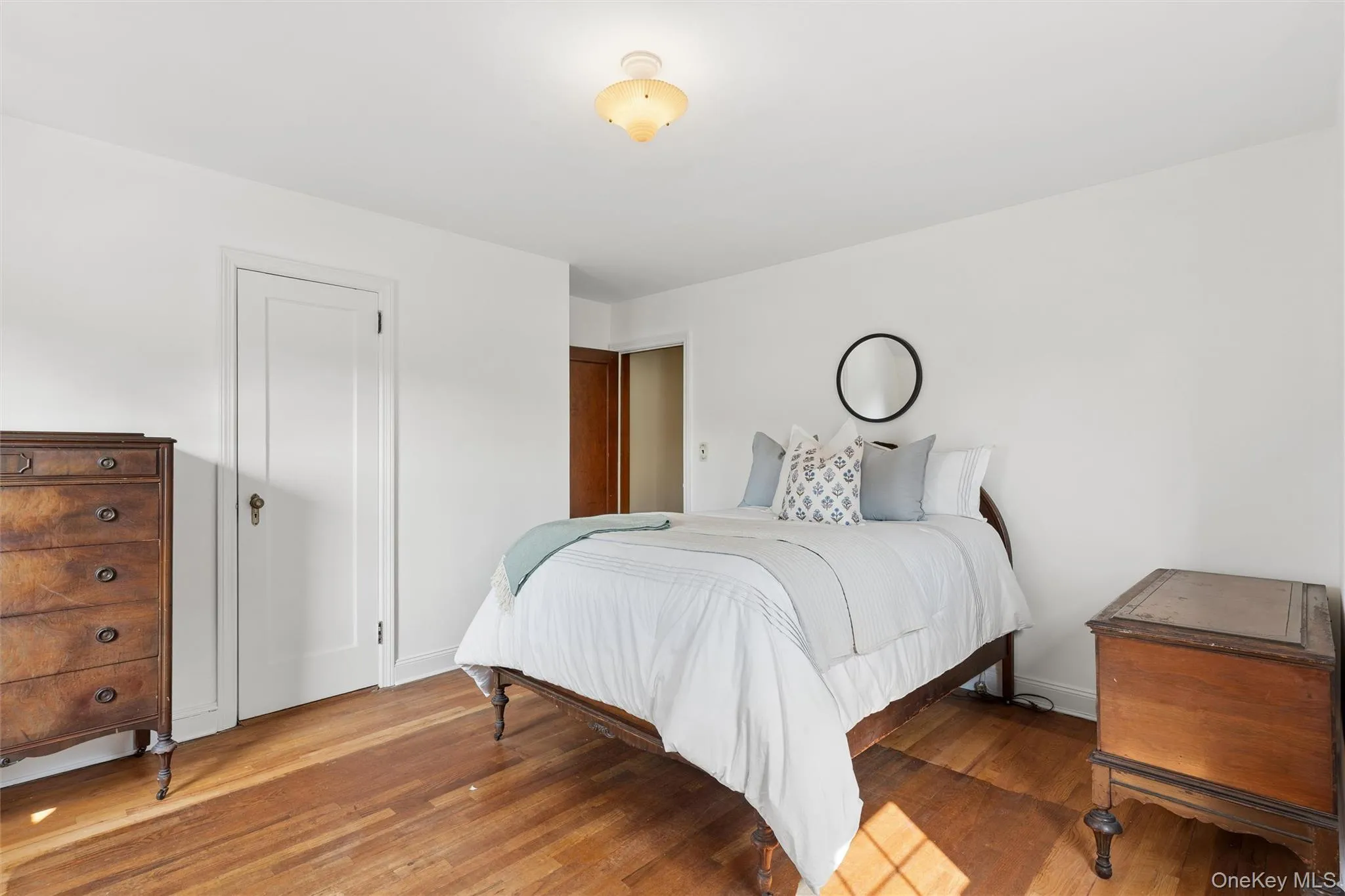 23 Wisteria Avenue, North Hempstead, NY, 3 Bedrooms Bedrooms, 7 Rooms Rooms,1 BathroomBathrooms,Residential,For Rent,Wisteria,0,1039946 23 Wisteria Avenue, North Hempstead, NY, 3 Bedrooms Bedrooms, 7 Rooms Rooms,1 BathroomBathrooms,Residential,For Rent,Wisteria,0,1039946