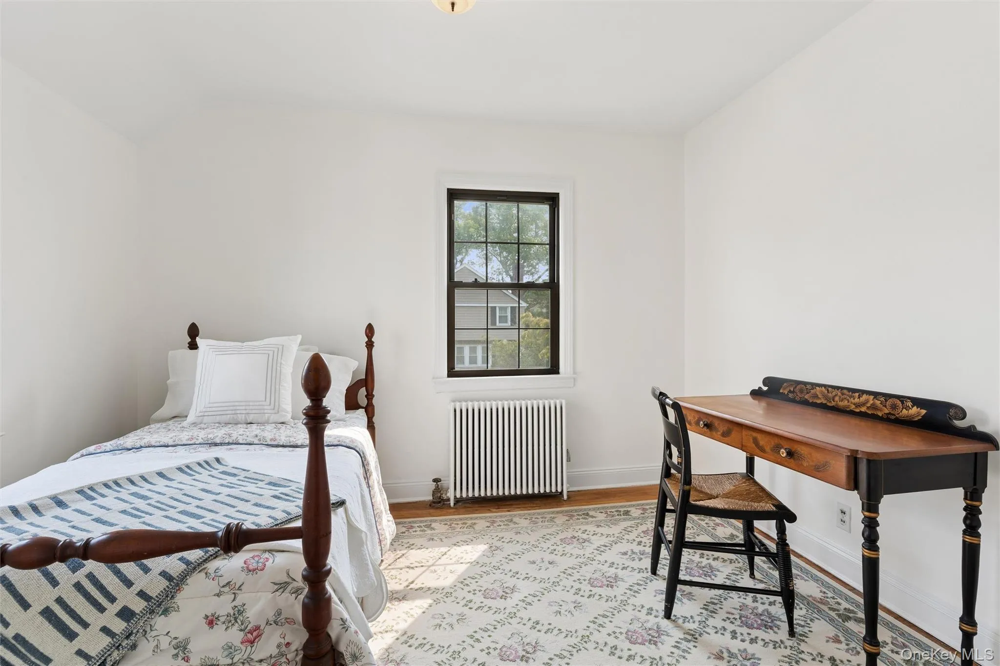 23 Wisteria Avenue, North Hempstead, NY, 3 Bedrooms Bedrooms, 7 Rooms Rooms,1 BathroomBathrooms,Residential,For Rent,Wisteria,0,1039946 23 Wisteria Avenue, North Hempstead, NY, 3 Bedrooms Bedrooms, 7 Rooms Rooms,1 BathroomBathrooms,Residential,For Rent,Wisteria,0,1039946
