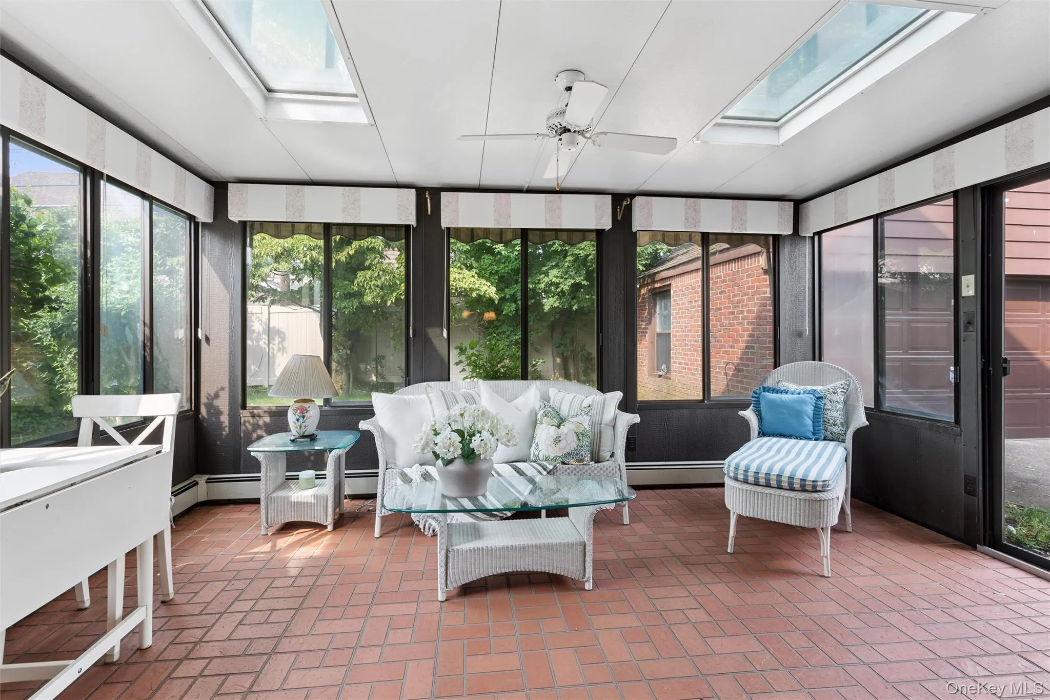 23 Wisteria Avenue, North Hempstead, NY, 3 Bedrooms Bedrooms, 7 Rooms Rooms,1 BathroomBathrooms,Residential,For Rent,Wisteria,0,1039946 23 Wisteria Avenue, North Hempstead, NY, 3 Bedrooms Bedrooms, 7 Rooms Rooms,1 BathroomBathrooms,Residential,For Rent,Wisteria,0,1039946