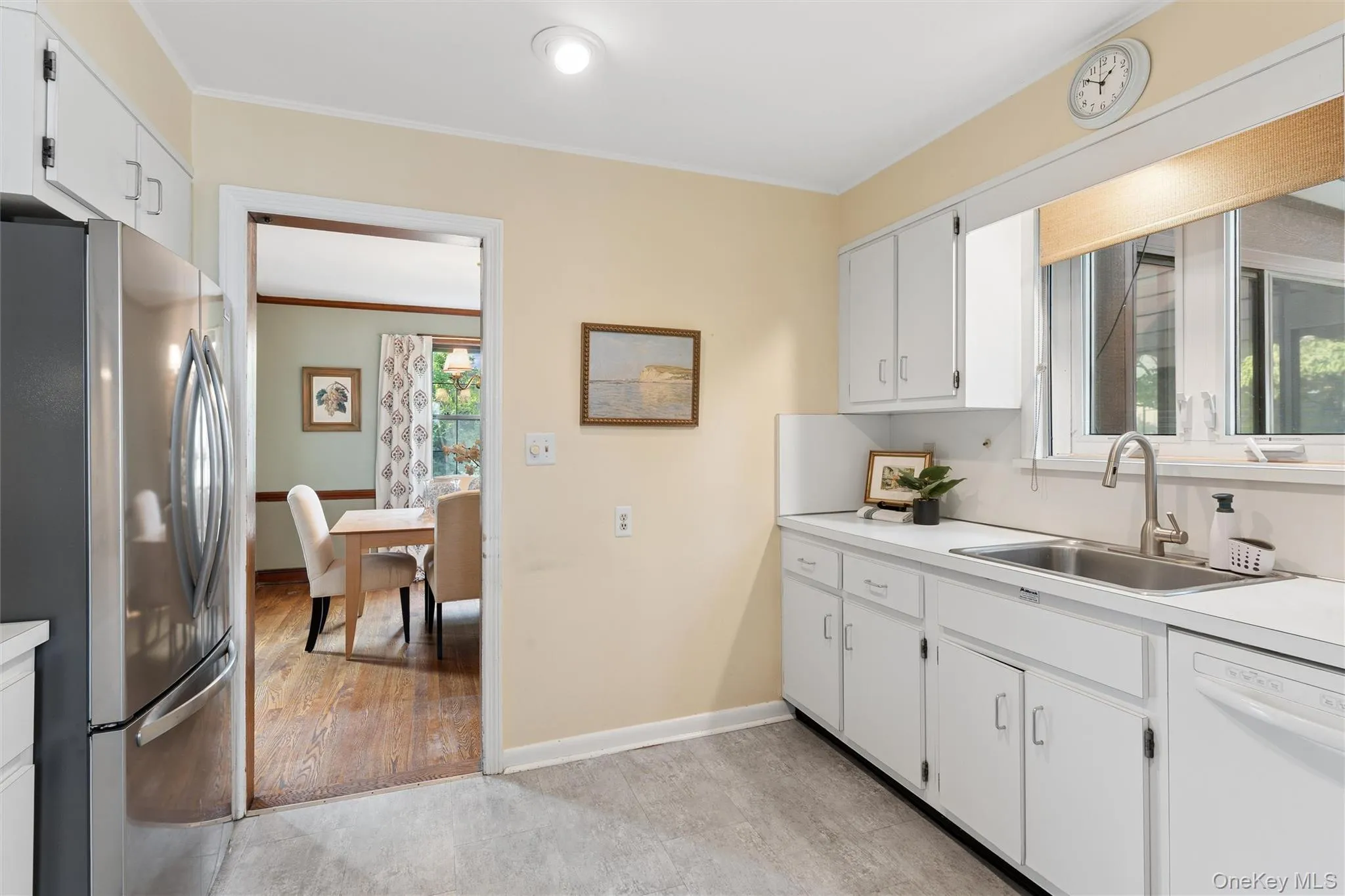 23 Wisteria Avenue, North Hempstead, NY, 3 Bedrooms Bedrooms, 7 Rooms Rooms,1 BathroomBathrooms,Residential,For Rent,Wisteria,0,1039946 23 Wisteria Avenue, North Hempstead, NY, 3 Bedrooms Bedrooms, 7 Rooms Rooms,1 BathroomBathrooms,Residential,For Rent,Wisteria,0,1039946