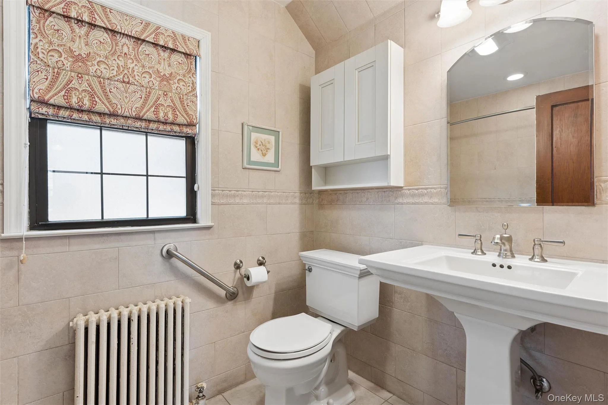23 Wisteria Avenue, North Hempstead, NY, 3 Bedrooms Bedrooms, 7 Rooms Rooms,1 BathroomBathrooms,Residential,For Rent,Wisteria,0,1039946 23 Wisteria Avenue, North Hempstead, NY, 3 Bedrooms Bedrooms, 7 Rooms Rooms,1 BathroomBathrooms,Residential,For Rent,Wisteria,0,1039946