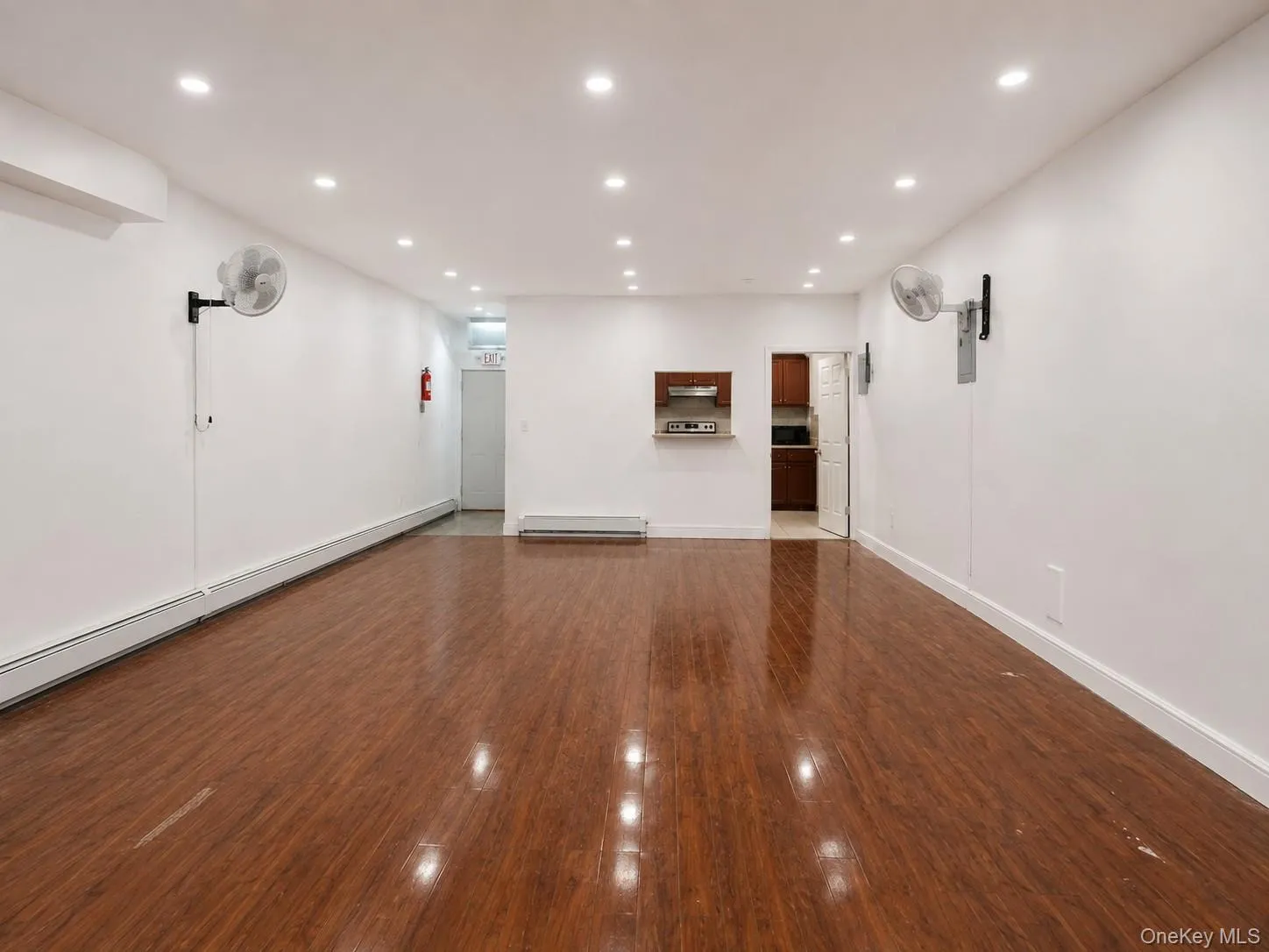 107-24 Springfield Boulevard, New York, NY, ,Commercial Lease,For Rent,Springfield,0,1039947 107-24 Springfield Boulevard, New York, NY, ,Commercial Lease,For Rent,Springfield,0,1039947