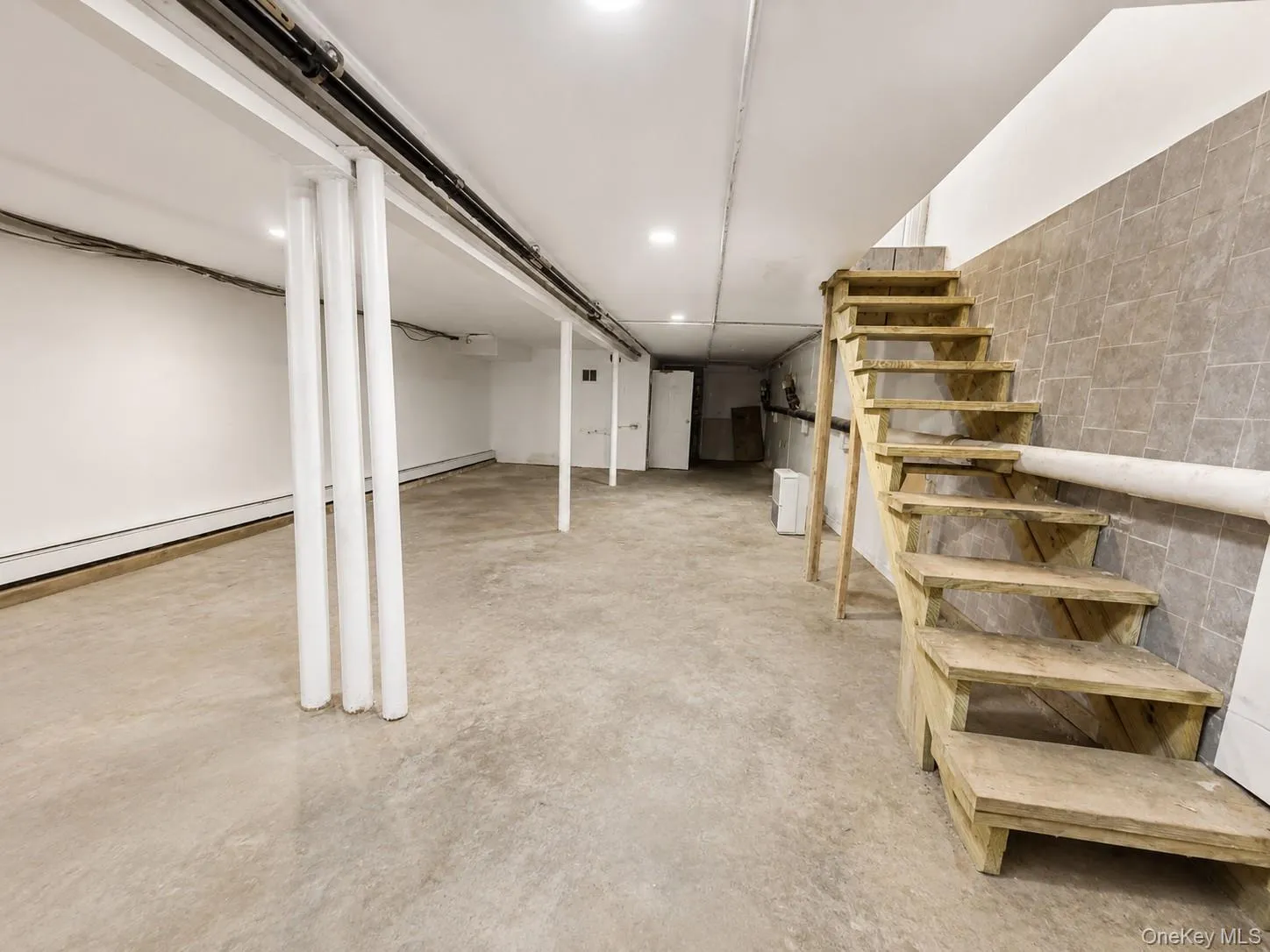 107-24 Springfield Boulevard, New York, NY, ,Commercial Lease,For Rent,Springfield,0,1039947 107-24 Springfield Boulevard, New York, NY, ,Commercial Lease,For Rent,Springfield,0,1039947