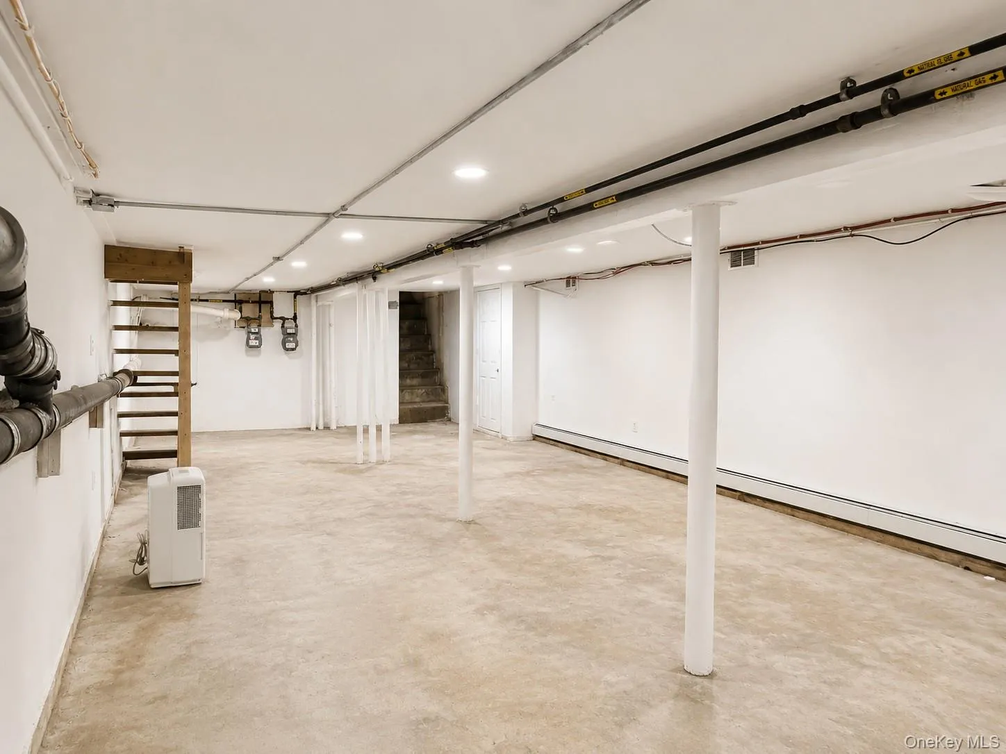 107-24 Springfield Boulevard, New York, NY, ,Commercial Lease,For Rent,Springfield,0,1039947 107-24 Springfield Boulevard, New York, NY, ,Commercial Lease,For Rent,Springfield,0,1039947