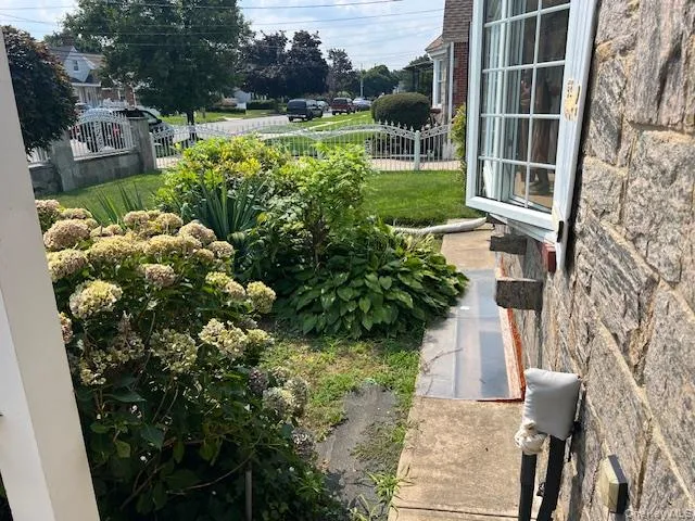47 Brown Avenue, Hempstead, NY, 3 Bedrooms Bedrooms, 6 Rooms Rooms,2 BathroomsBathrooms,Residential,For Rent,Brown,0,1039952 47 Brown Avenue, Hempstead, NY, 3 Bedrooms Bedrooms, 6 Rooms Rooms,2 BathroomsBathrooms,Residential,For Rent,Brown,0,1039952