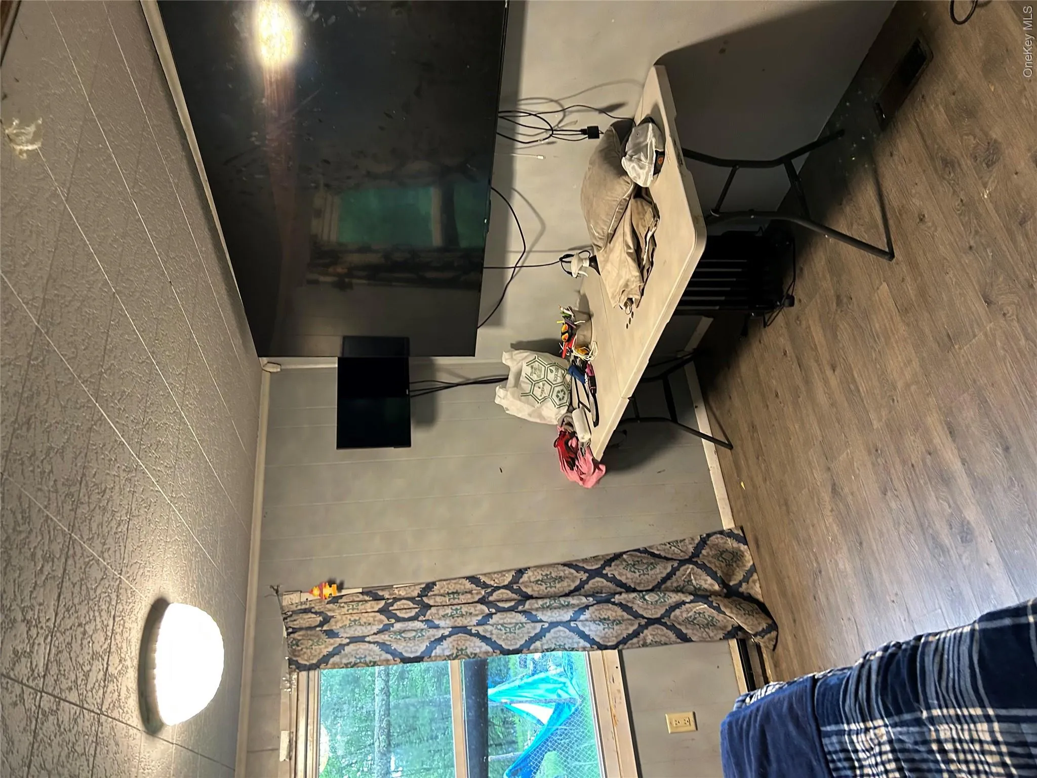 24 Frazier Road, Highland, NY, 3 Bedrooms Bedrooms, 5 Rooms Rooms,2 BathroomsBathrooms,Residential,For Rent,Frazier,0,1039956 24 Frazier Road, Highland, NY, 3 Bedrooms Bedrooms, 5 Rooms Rooms,2 BathroomsBathrooms,Residential,For Rent,Frazier,0,1039956