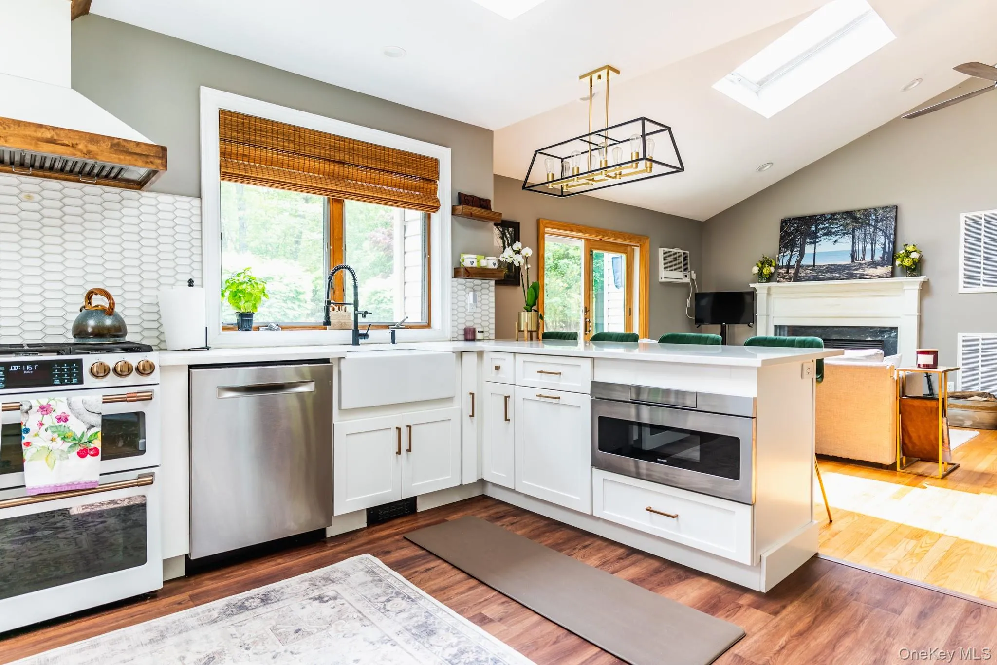 67 Belleview Avenue, Brookhaven, NY, 3 Bedrooms Bedrooms, 8 Rooms Rooms,2 BathroomsBathrooms,Residential Lease,For Rent,Belleview,0,1039958 67 Belleview Avenue, Brookhaven, NY, 3 Bedrooms Bedrooms, 8 Rooms Rooms,2 BathroomsBathrooms,Residential Lease,For Rent,Belleview,0,1039958