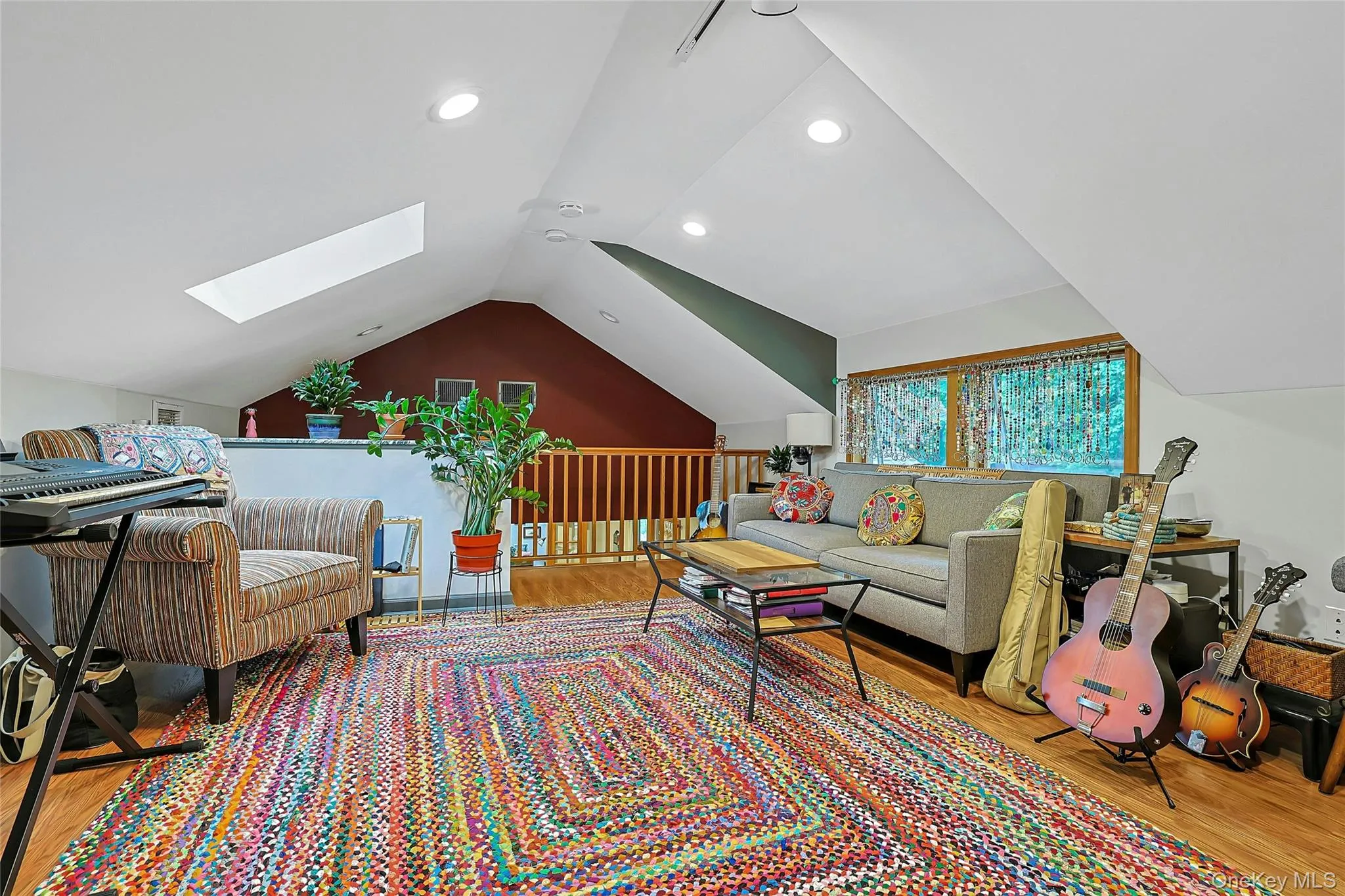 4 Carlann Lane, Clarkstown, NY, 2 Bedroom Bedrooms, 8 Room Rooms,2 BathroomBathrooms,Residential Lease,For Rent,Carlann,0,1039962 4 Carlann Lane, Clarkstown, NY, 2 Bedroom Bedrooms, 8 Room Rooms,2 BathroomBathrooms,Residential Lease,For Rent,Carlann,0,1039962
