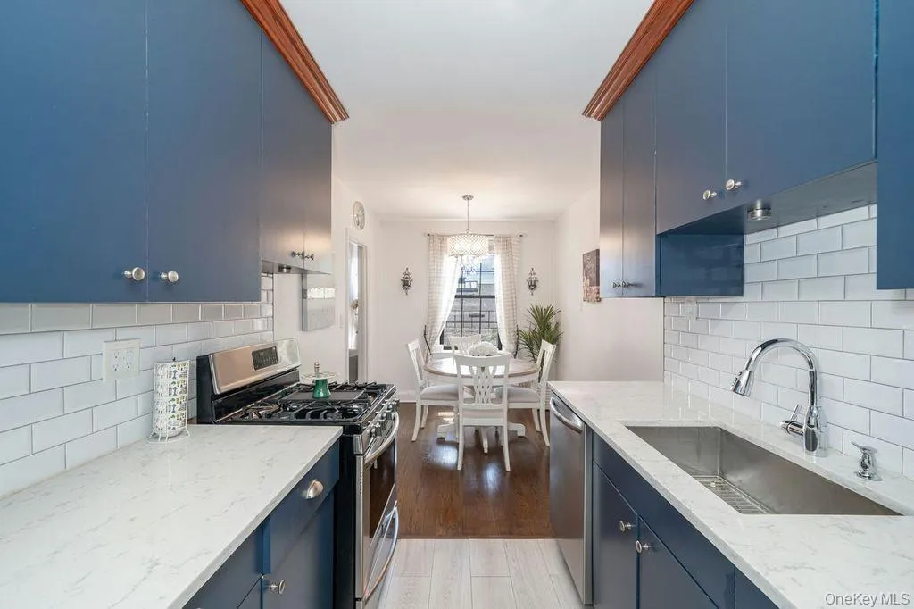 100 Parkway Road, Eastchester, NY, 1 Bedroom Bedrooms, 4 Rooms Rooms,1 BathroomBathrooms,Residential,For Rent,Parkway,0,1039966 100 Parkway Road, Eastchester, NY, 1 Bedroom Bedrooms, 4 Rooms Rooms,1 BathroomBathrooms,Residential,For Rent,Parkway,0,1039966