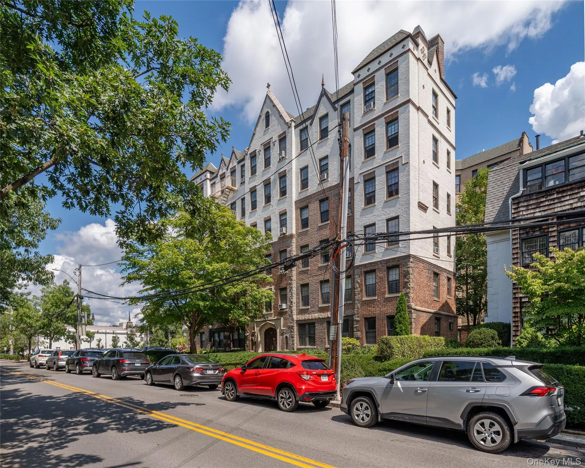 Welcome to 100 Parkway Road, the heart of Bronxville! Welcome to 100 Parkway Road, the heart of Bronxville!