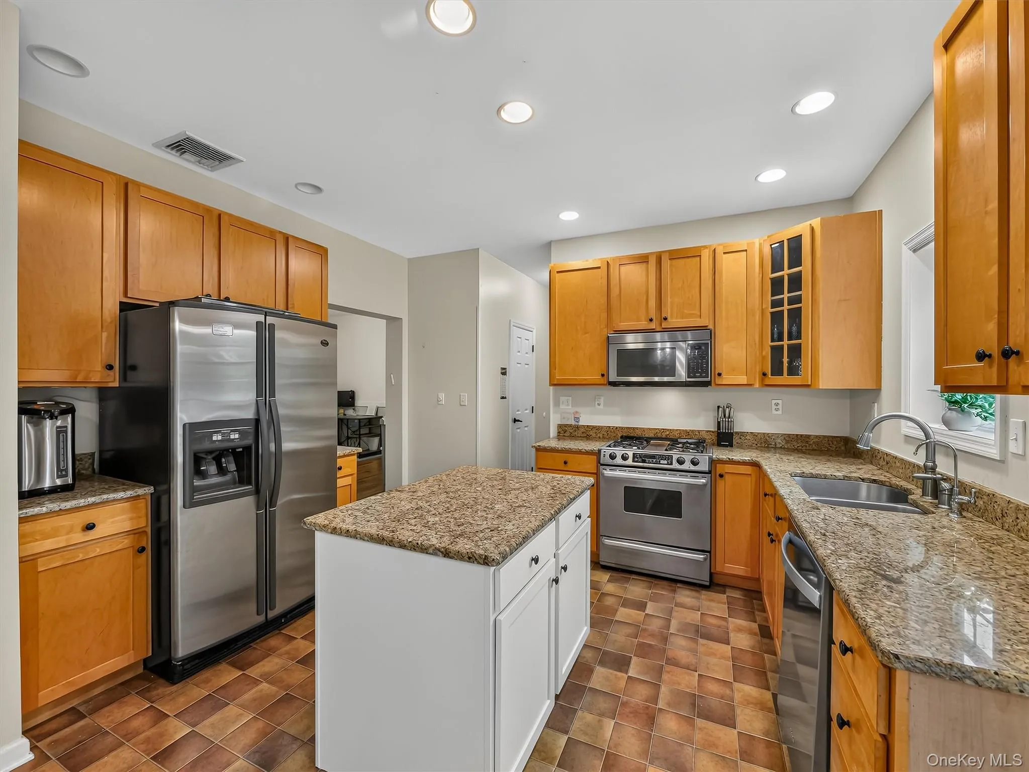 14 Suffern Road, Ramapo, NY, 4 Bedrooms Bedrooms, 10 Rooms Rooms,2 BathroomsBathrooms,Residential,For Rent,Suffern,0,1039968 14 Suffern Road, Ramapo, NY, 4 Bedrooms Bedrooms, 10 Rooms Rooms,2 BathroomsBathrooms,Residential,For Rent,Suffern,0,1039968