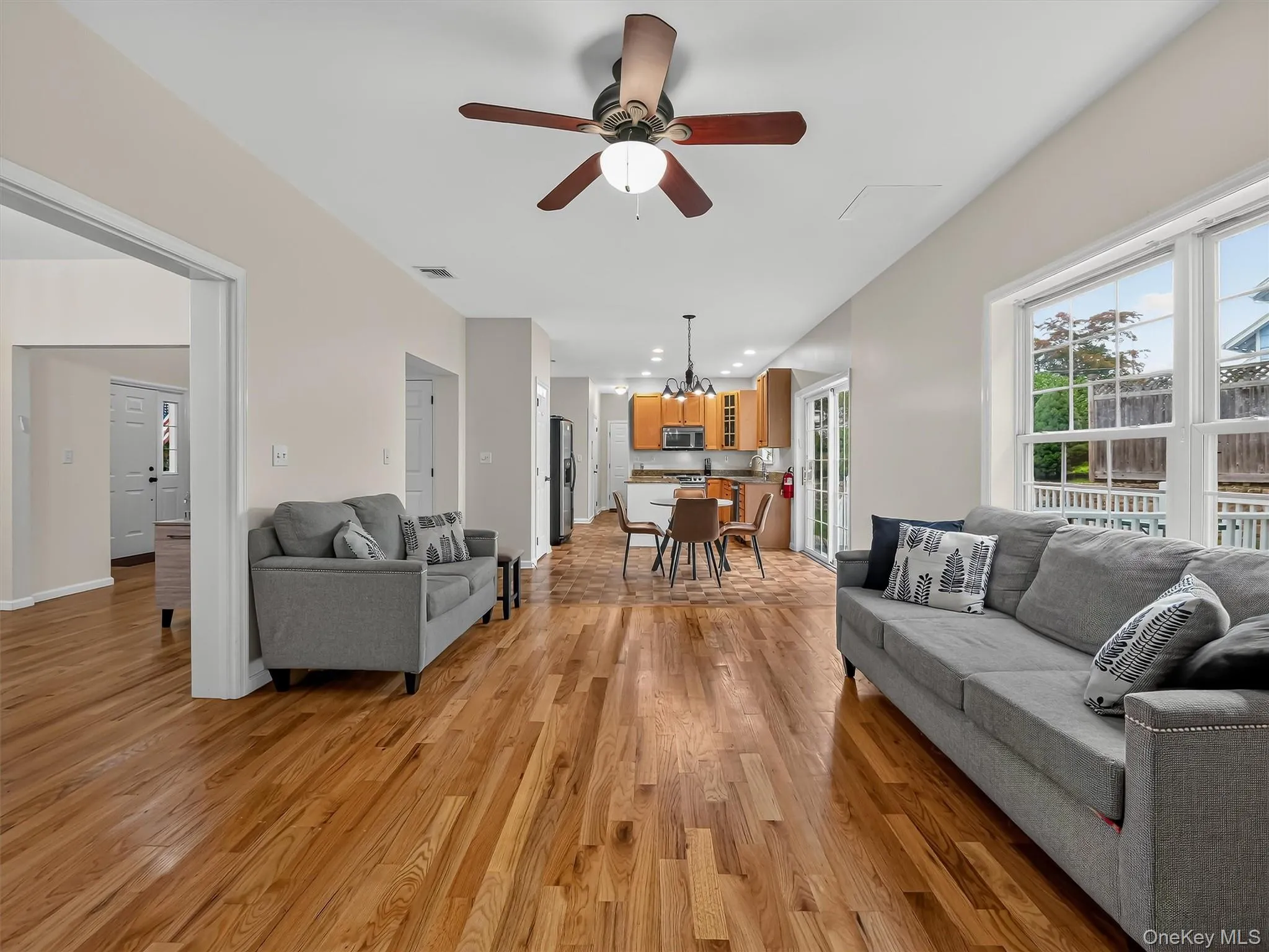 14 Suffern Road, Ramapo, NY, 4 Bedrooms Bedrooms, 10 Rooms Rooms,2 BathroomsBathrooms,Residential,For Rent,Suffern,0,1039968 14 Suffern Road, Ramapo, NY, 4 Bedrooms Bedrooms, 10 Rooms Rooms,2 BathroomsBathrooms,Residential,For Rent,Suffern,0,1039968