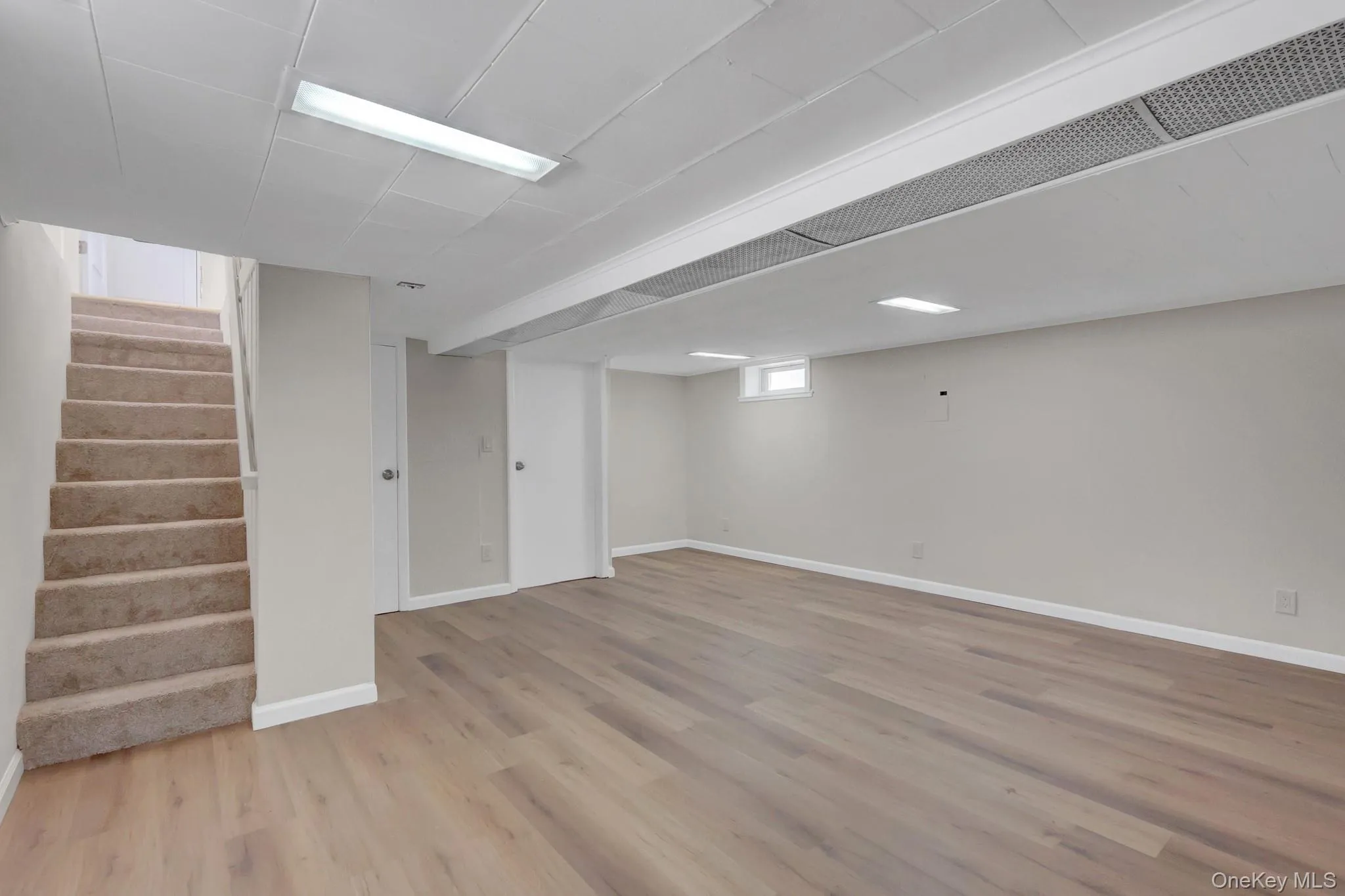 15 Stratford Avenue, North Hempstead, NY, 3 Bedrooms Bedrooms, 6 Rooms Rooms,2 BathroomsBathrooms,Residential,For Rent,Stratford,0,1039973 15 Stratford Avenue, North Hempstead, NY, 3 Bedrooms Bedrooms, 6 Rooms Rooms,2 BathroomsBathrooms,Residential,For Rent,Stratford,0,1039973