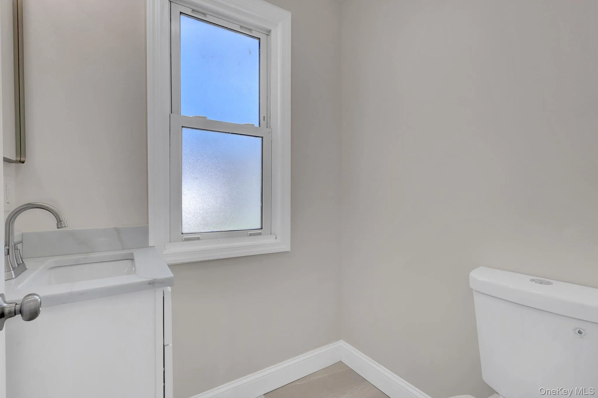 15 Stratford Avenue, North Hempstead, NY, 3 Bedrooms Bedrooms, 6 Rooms Rooms,2 BathroomsBathrooms,Residential,For Rent,Stratford,0,1039973 15 Stratford Avenue, North Hempstead, NY, 3 Bedrooms Bedrooms, 6 Rooms Rooms,2 BathroomsBathrooms,Residential,For Rent,Stratford,0,1039973
