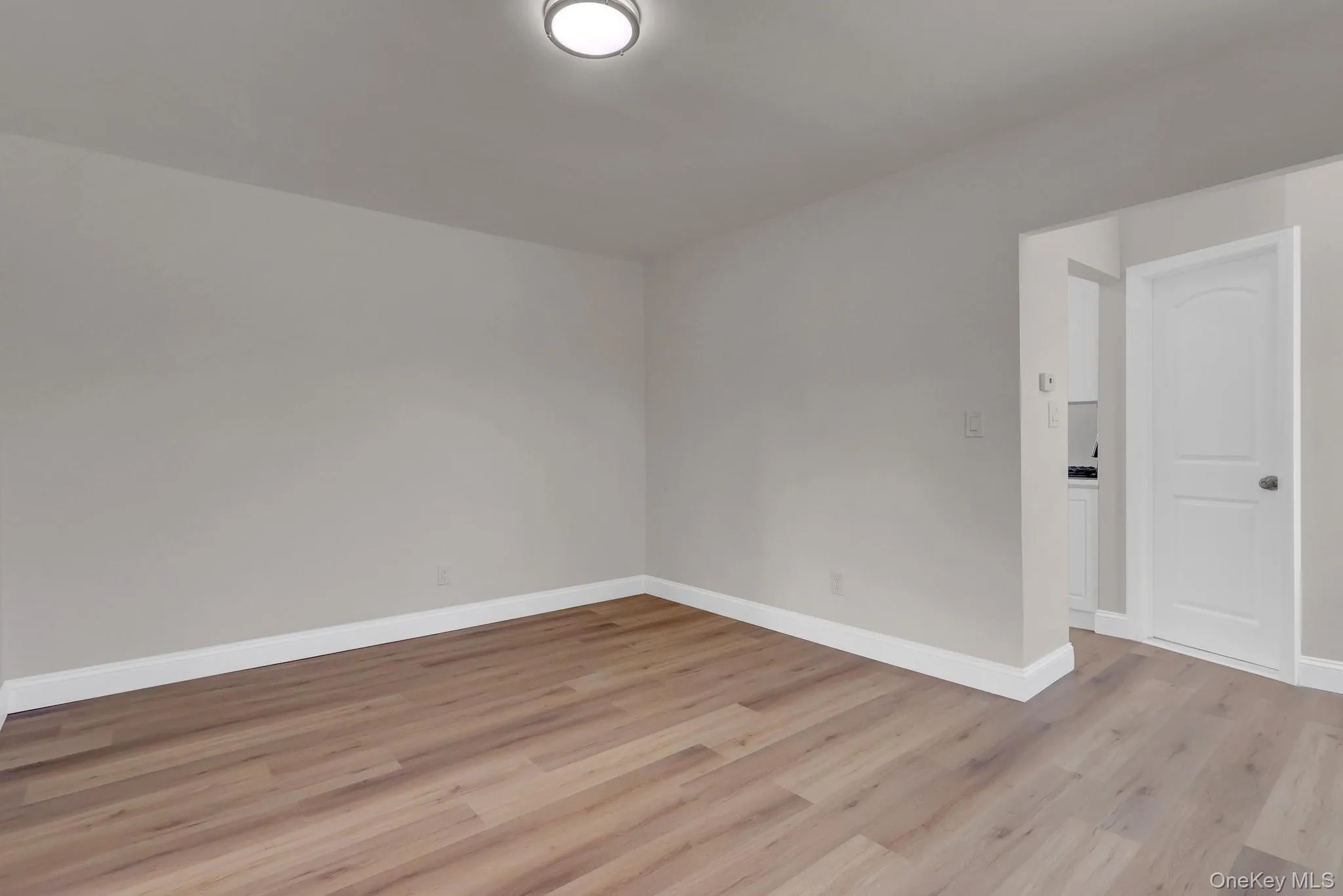 15 Stratford Avenue, North Hempstead, NY, 3 Bedrooms Bedrooms, 6 Rooms Rooms,2 BathroomsBathrooms,Residential,For Rent,Stratford,0,1039973 15 Stratford Avenue, North Hempstead, NY, 3 Bedrooms Bedrooms, 6 Rooms Rooms,2 BathroomsBathrooms,Residential,For Rent,Stratford,0,1039973