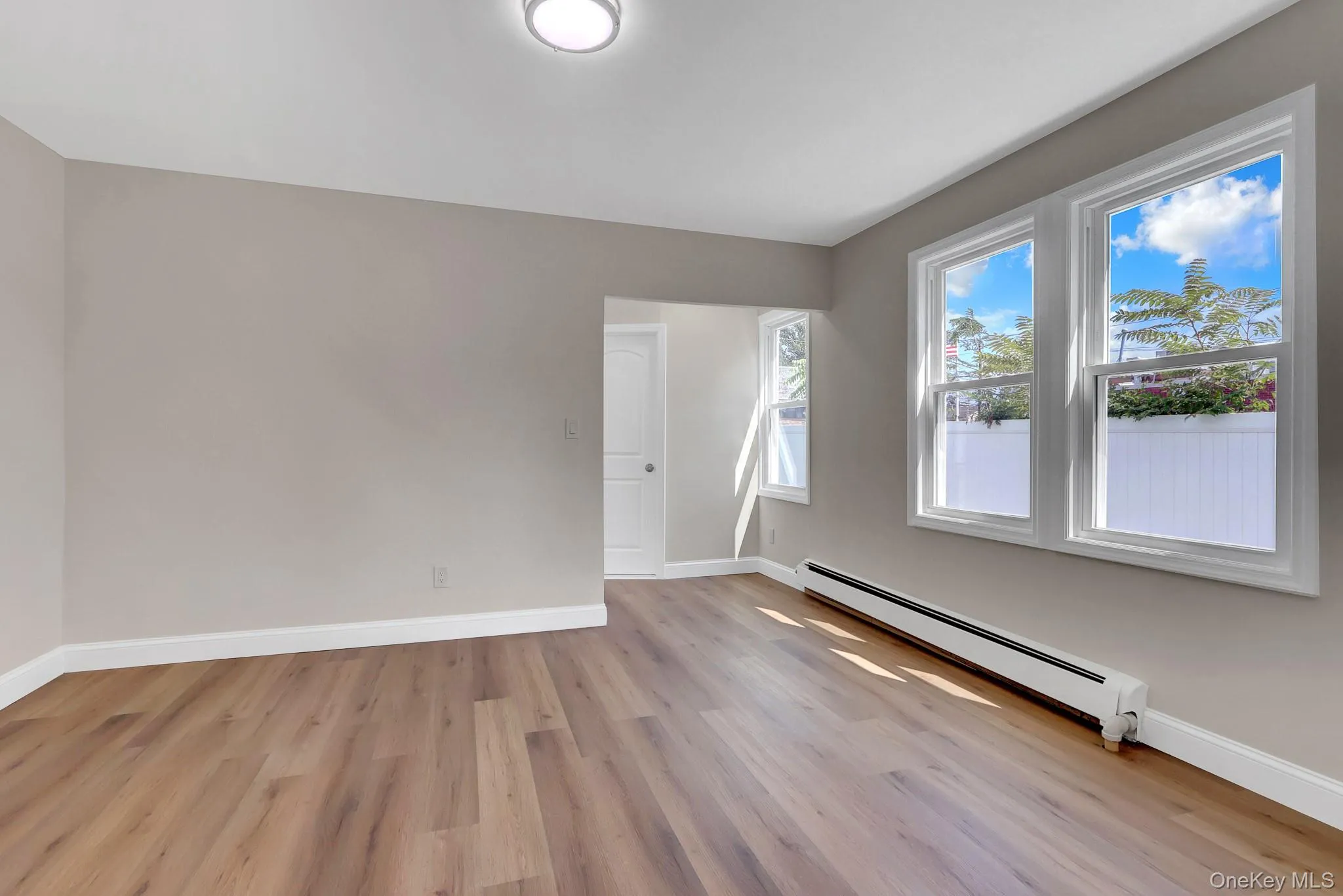 15 Stratford Avenue, North Hempstead, NY, 3 Bedrooms Bedrooms, 6 Rooms Rooms,2 BathroomsBathrooms,Residential,For Rent,Stratford,0,1039973 15 Stratford Avenue, North Hempstead, NY, 3 Bedrooms Bedrooms, 6 Rooms Rooms,2 BathroomsBathrooms,Residential,For Rent,Stratford,0,1039973