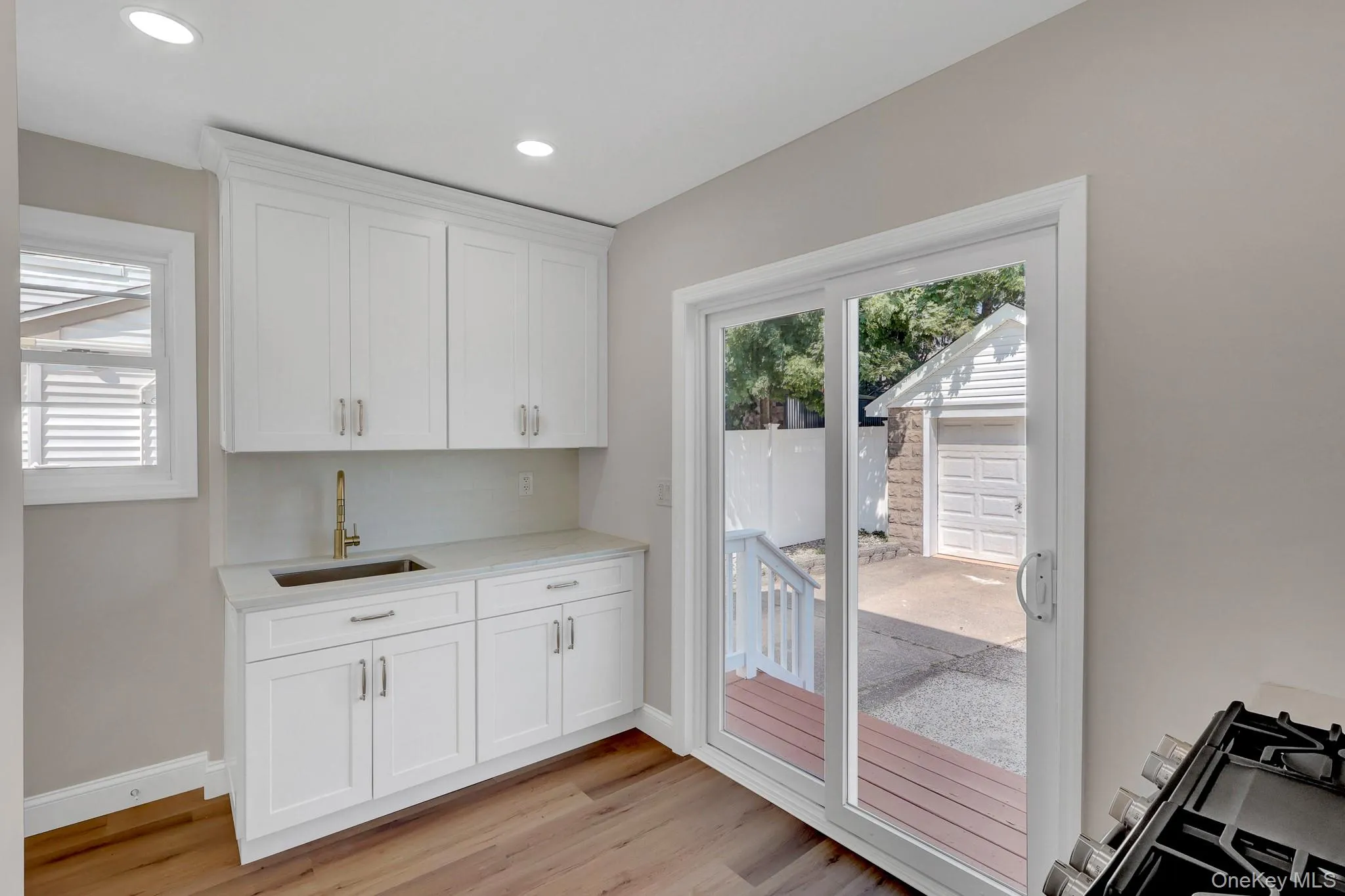 15 Stratford Avenue, North Hempstead, NY, 3 Bedrooms Bedrooms, 6 Rooms Rooms,2 BathroomsBathrooms,Residential,For Rent,Stratford,0,1039973 15 Stratford Avenue, North Hempstead, NY, 3 Bedrooms Bedrooms, 6 Rooms Rooms,2 BathroomsBathrooms,Residential,For Rent,Stratford,0,1039973