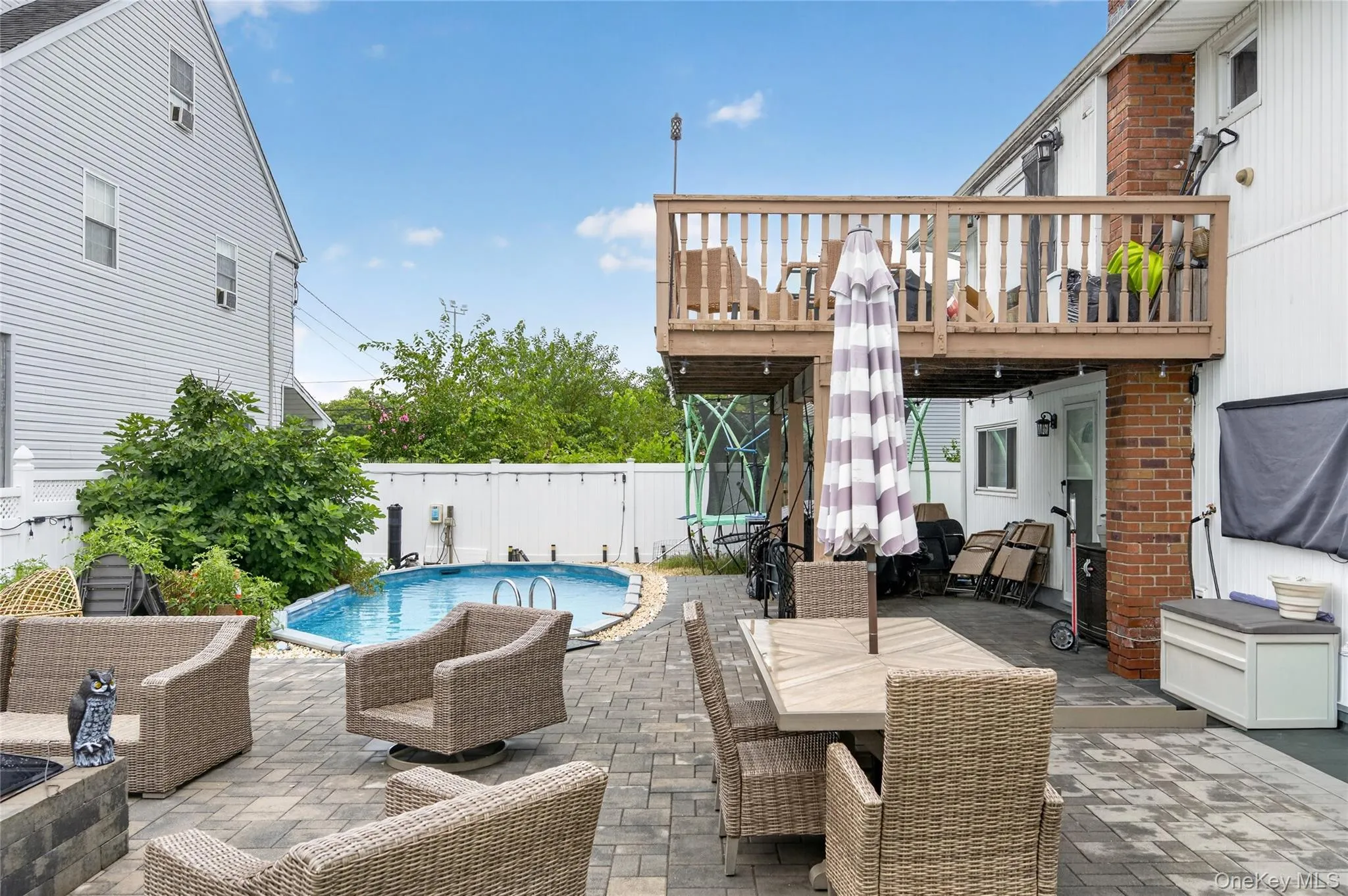 103 Motor Avenue, Oyster Bay, NY, 4 Bedrooms Bedrooms, 9 Rooms Rooms,2 BathroomsBathrooms,Residential,For Rent,Motor,0,1039976 103 Motor Avenue, Oyster Bay, NY, 4 Bedrooms Bedrooms, 9 Rooms Rooms,2 BathroomsBathrooms,Residential,For Rent,Motor,0,1039976