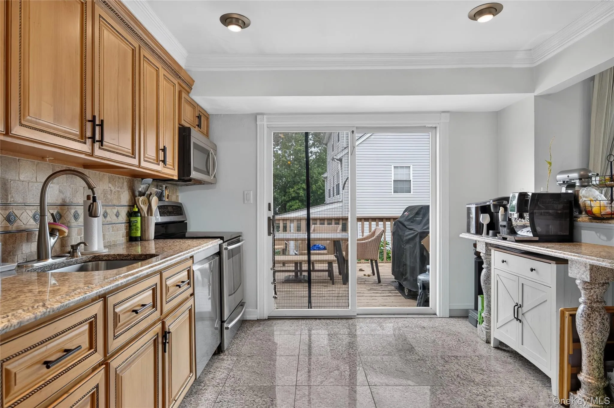 103 Motor Avenue, Oyster Bay, NY, 4 Bedrooms Bedrooms, 9 Rooms Rooms,2 BathroomsBathrooms,Residential,For Rent,Motor,0,1039976 103 Motor Avenue, Oyster Bay, NY, 4 Bedrooms Bedrooms, 9 Rooms Rooms,2 BathroomsBathrooms,Residential,For Rent,Motor,0,1039976