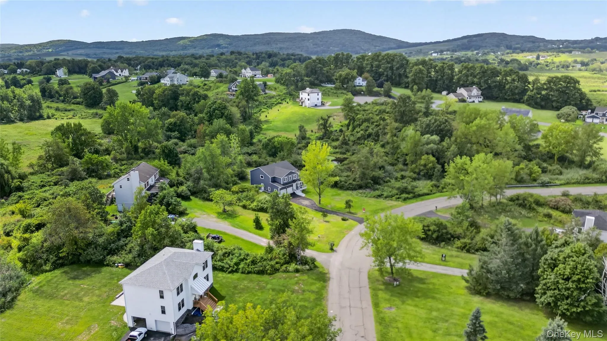 3 Bills Lane, Marlboro, NY, 4 Bedrooms Bedrooms, 7 Rooms Rooms,2 BathroomsBathrooms,Residential,For Rent,Bills,0,1039980 3 Bills Lane, Marlboro, NY, 4 Bedrooms Bedrooms, 7 Rooms Rooms,2 BathroomsBathrooms,Residential,For Rent,Bills,0,1039980