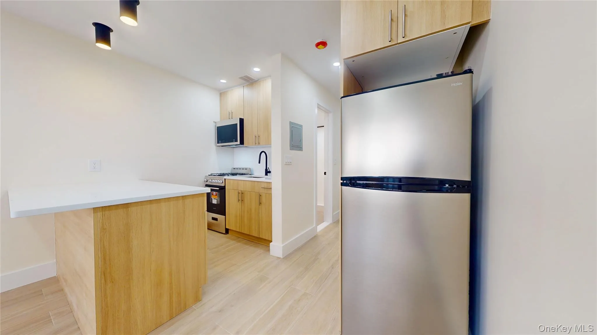 63-52 Saunders Street, New York, NY, 2 Rooms Rooms,1 BathroomBathrooms,Residential Lease,For Rent,Saunders,0,1039981 63-52 Saunders Street, New York, NY, 2 Rooms Rooms,1 BathroomBathrooms,Residential Lease,For Rent,Saunders,0,1039981