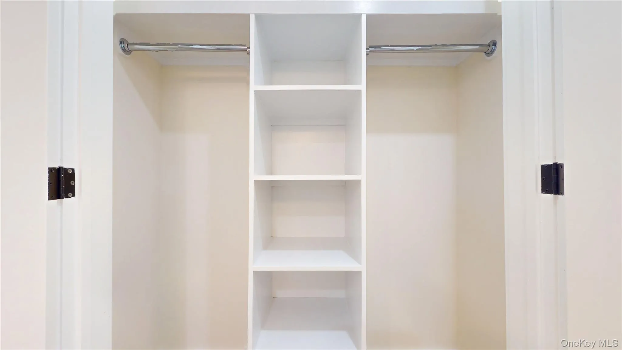 63-52 Saunders Street, New York, NY, 2 Rooms Rooms,1 BathroomBathrooms,Residential Lease,For Rent,Saunders,0,1039981 63-52 Saunders Street, New York, NY, 2 Rooms Rooms,1 BathroomBathrooms,Residential Lease,For Rent,Saunders,0,1039981