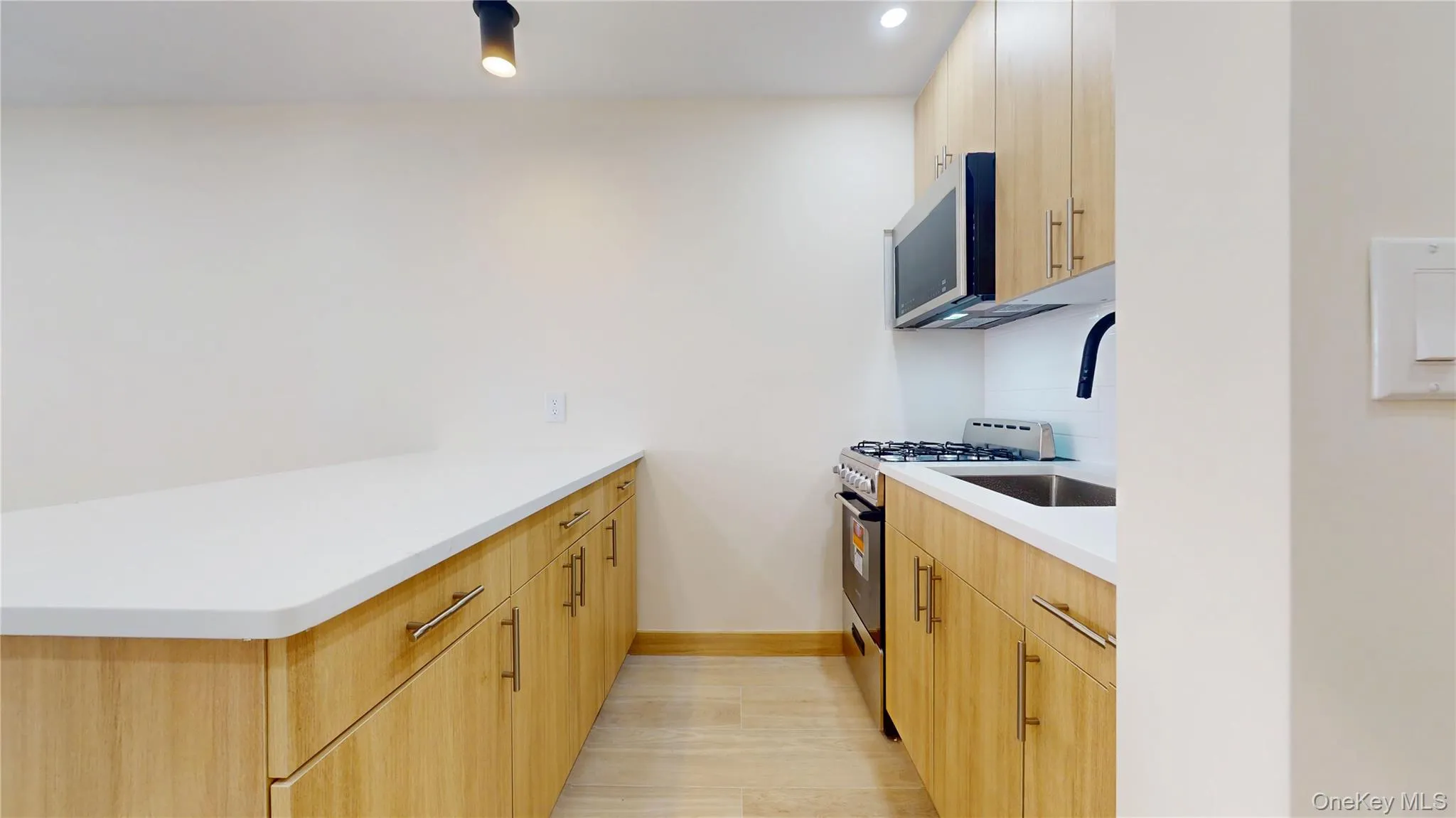 63-52 Saunders Street, New York, NY, 2 Rooms Rooms,1 BathroomBathrooms,Residential Lease,For Rent,Saunders,0,1039981 63-52 Saunders Street, New York, NY, 2 Rooms Rooms,1 BathroomBathrooms,Residential Lease,For Rent,Saunders,0,1039981