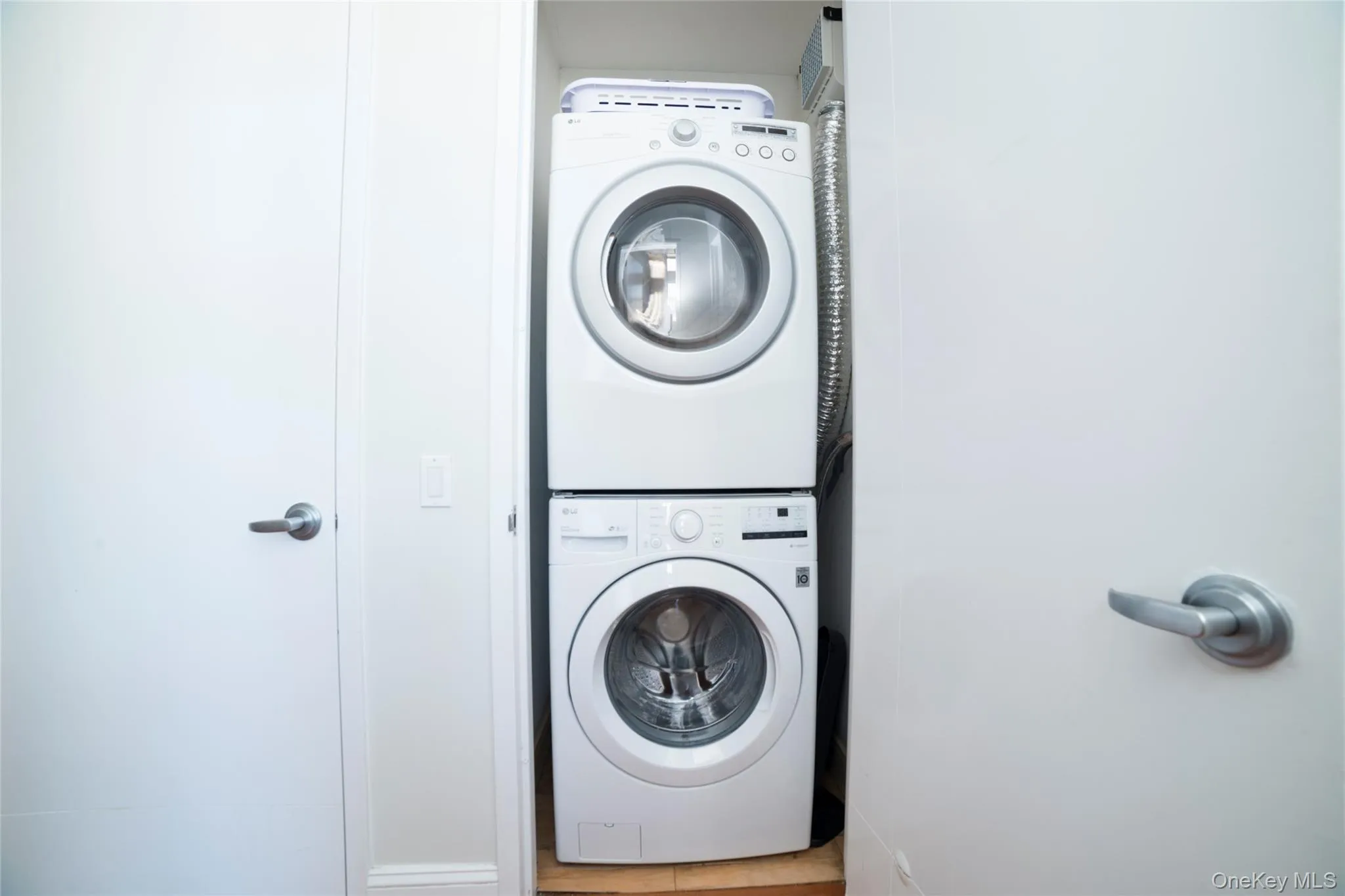 Stackable in-unit washer & dryer Stackable in-unit washer & dryer