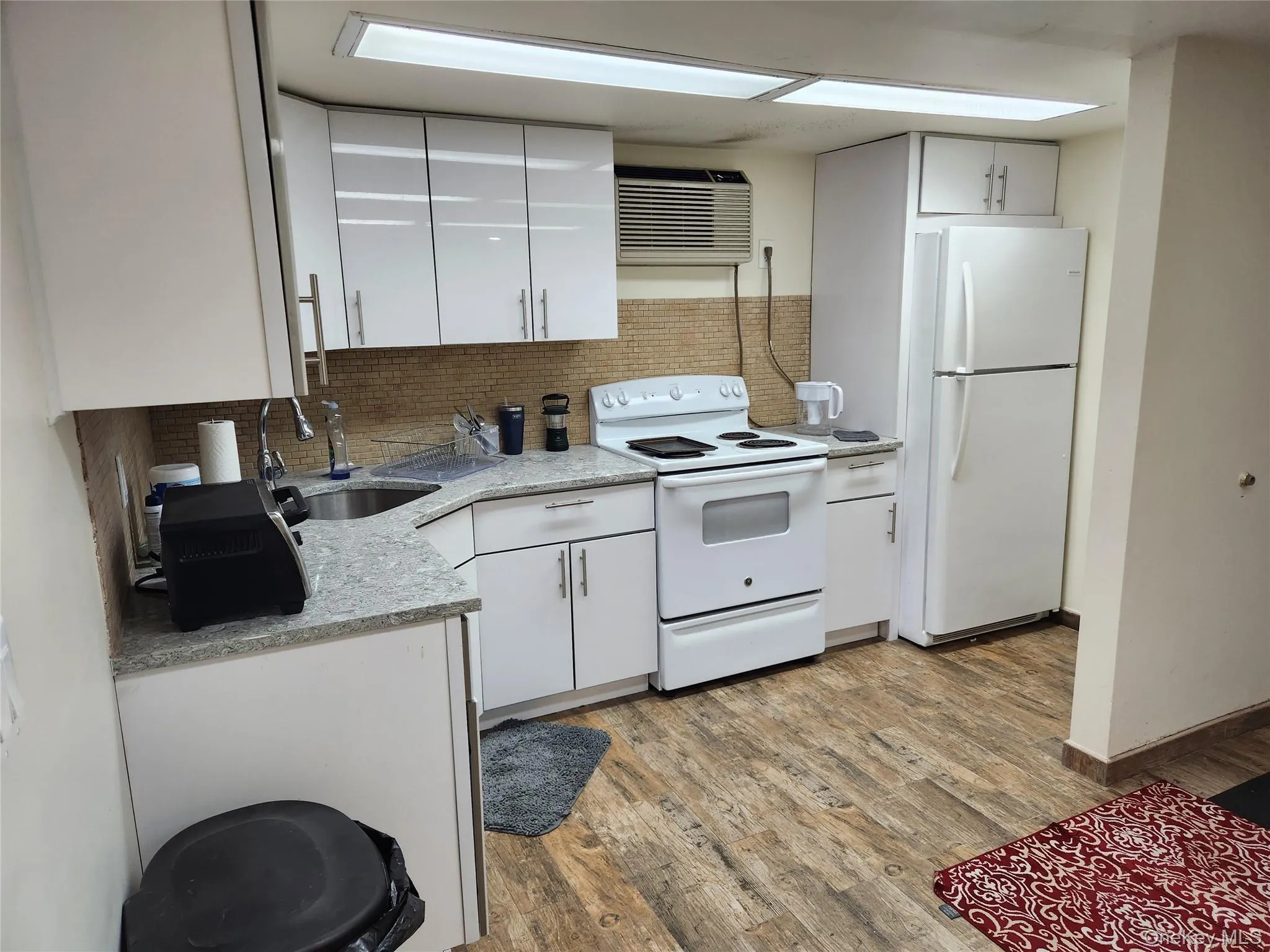 73-04 173 Street, New York, NY, 1 Bedroom Bedrooms, 6 Rooms Rooms,1 BathroomBathrooms,Residential Lease,For Rent,173,0,1039992 73-04 173 Street, New York, NY, 1 Bedroom Bedrooms, 6 Rooms Rooms,1 BathroomBathrooms,Residential Lease,For Rent,173,0,1039992