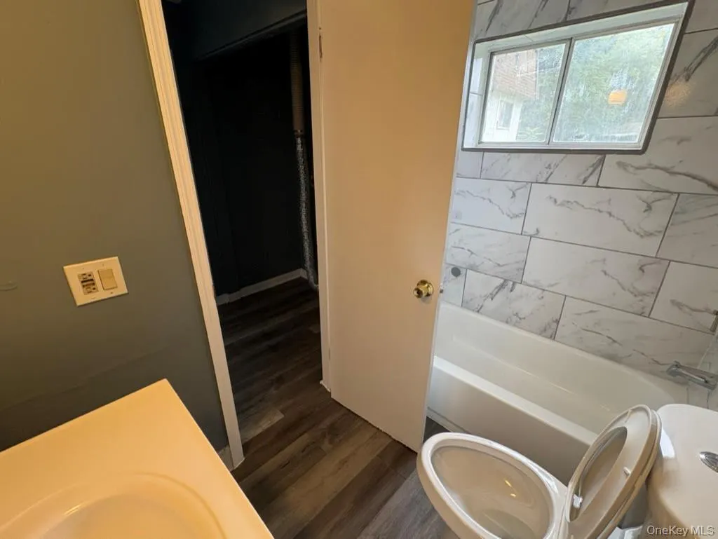 240 Schutt Road, Wallkill, NY, 1 Bedroom Bedrooms, 5 Rooms Rooms,1 BathroomBathrooms,Residential Lease,For Rent,Schutt,0,1039999 240 Schutt Road, Wallkill, NY, 1 Bedroom Bedrooms, 5 Rooms Rooms,1 BathroomBathrooms,Residential Lease,For Rent,Schutt,0,1039999