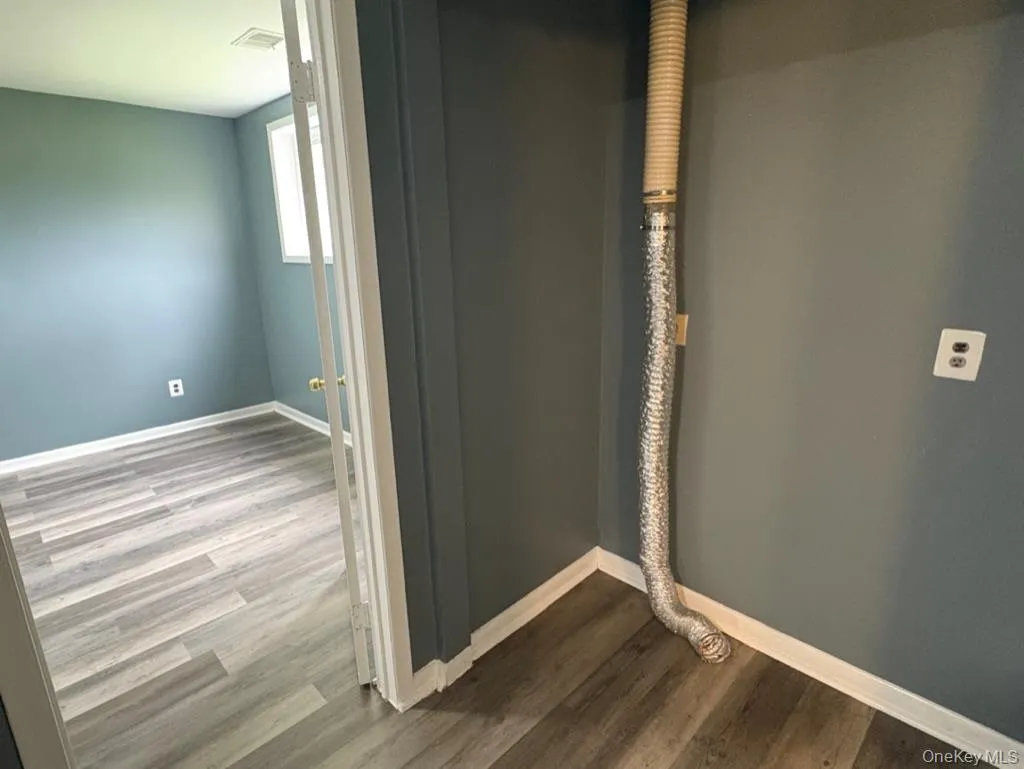 240 Schutt Road, Wallkill, NY, 1 Bedroom Bedrooms, 5 Rooms Rooms,1 BathroomBathrooms,Residential Lease,For Rent,Schutt,0,1039999 240 Schutt Road, Wallkill, NY, 1 Bedroom Bedrooms, 5 Rooms Rooms,1 BathroomBathrooms,Residential Lease,For Rent,Schutt,0,1039999