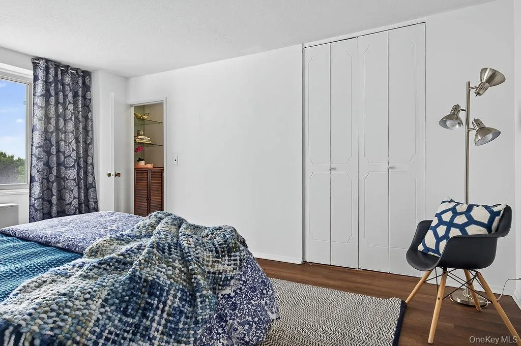 3333 Henry Hudson Parkway, New York, NY, 2 Bedrooms Bedrooms, 4 Rooms Rooms,1 BathroomBathrooms,Residential,For Rent,Henry Hudson,0,1040000 3333 Henry Hudson Parkway, New York, NY, 2 Bedrooms Bedrooms, 4 Rooms Rooms,1 BathroomBathrooms,Residential,For Rent,Henry Hudson,0,1040000
