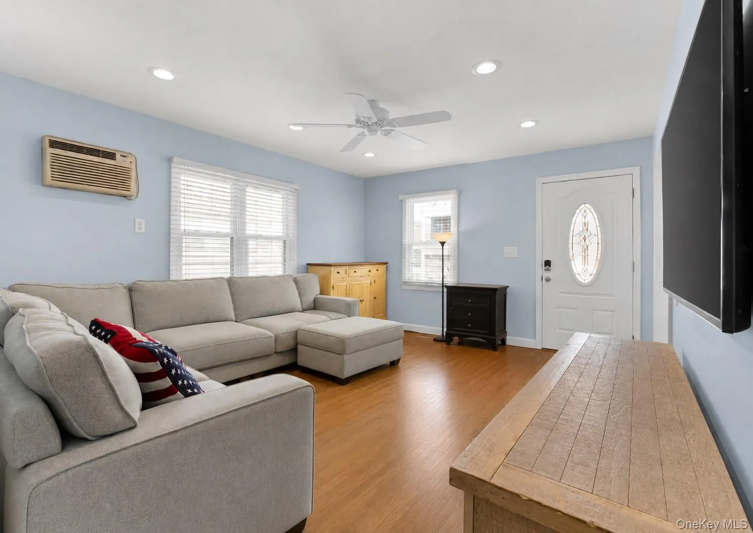33 Minnesota Avenue, Long Beach, NY, 3 Bedrooms Bedrooms, 6 Rooms Rooms,1 BathroomBathrooms,Residential Lease,For Rent,Minnesota,0,1040002 33 Minnesota Avenue, Long Beach, NY, 3 Bedrooms Bedrooms, 6 Rooms Rooms,1 BathroomBathrooms,Residential Lease,For Rent,Minnesota,0,1040002