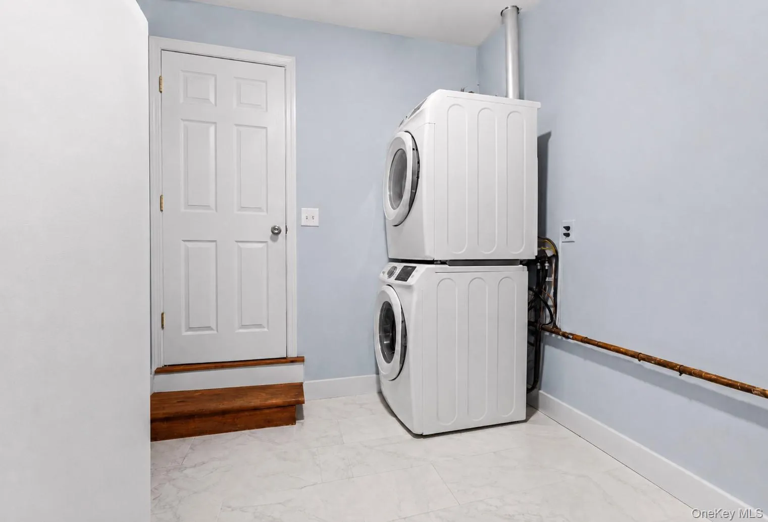 33 Minnesota Avenue, Long Beach, NY, 3 Bedrooms Bedrooms, 6 Rooms Rooms,1 BathroomBathrooms,Residential Lease,For Rent,Minnesota,0,1040002 33 Minnesota Avenue, Long Beach, NY, 3 Bedrooms Bedrooms, 6 Rooms Rooms,1 BathroomBathrooms,Residential Lease,For Rent,Minnesota,0,1040002