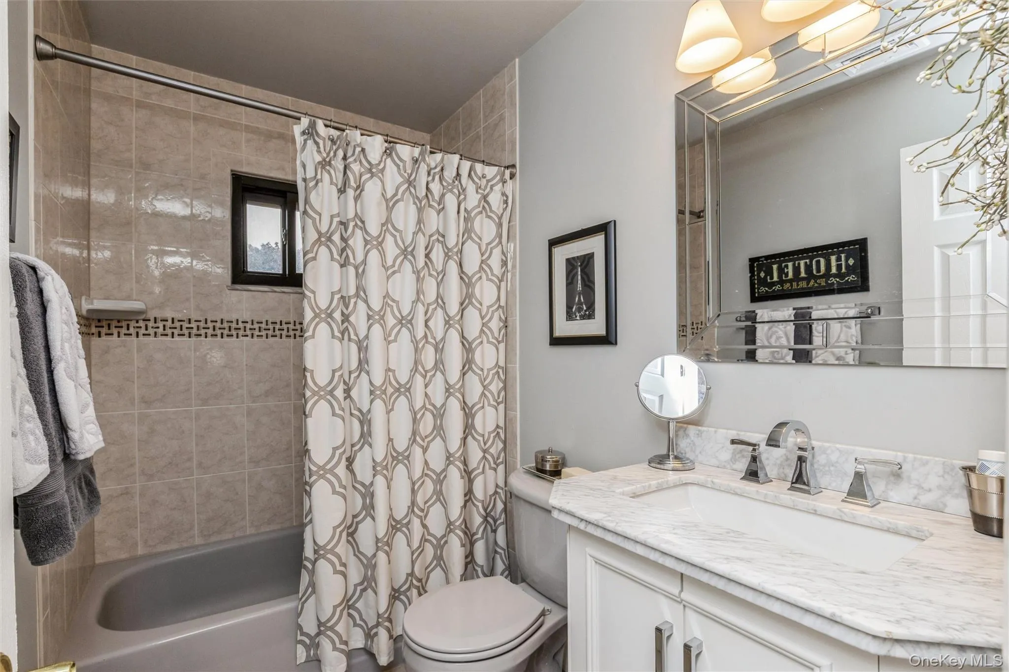 Full Bathroom on Second Level Full Bathroom on Second Level